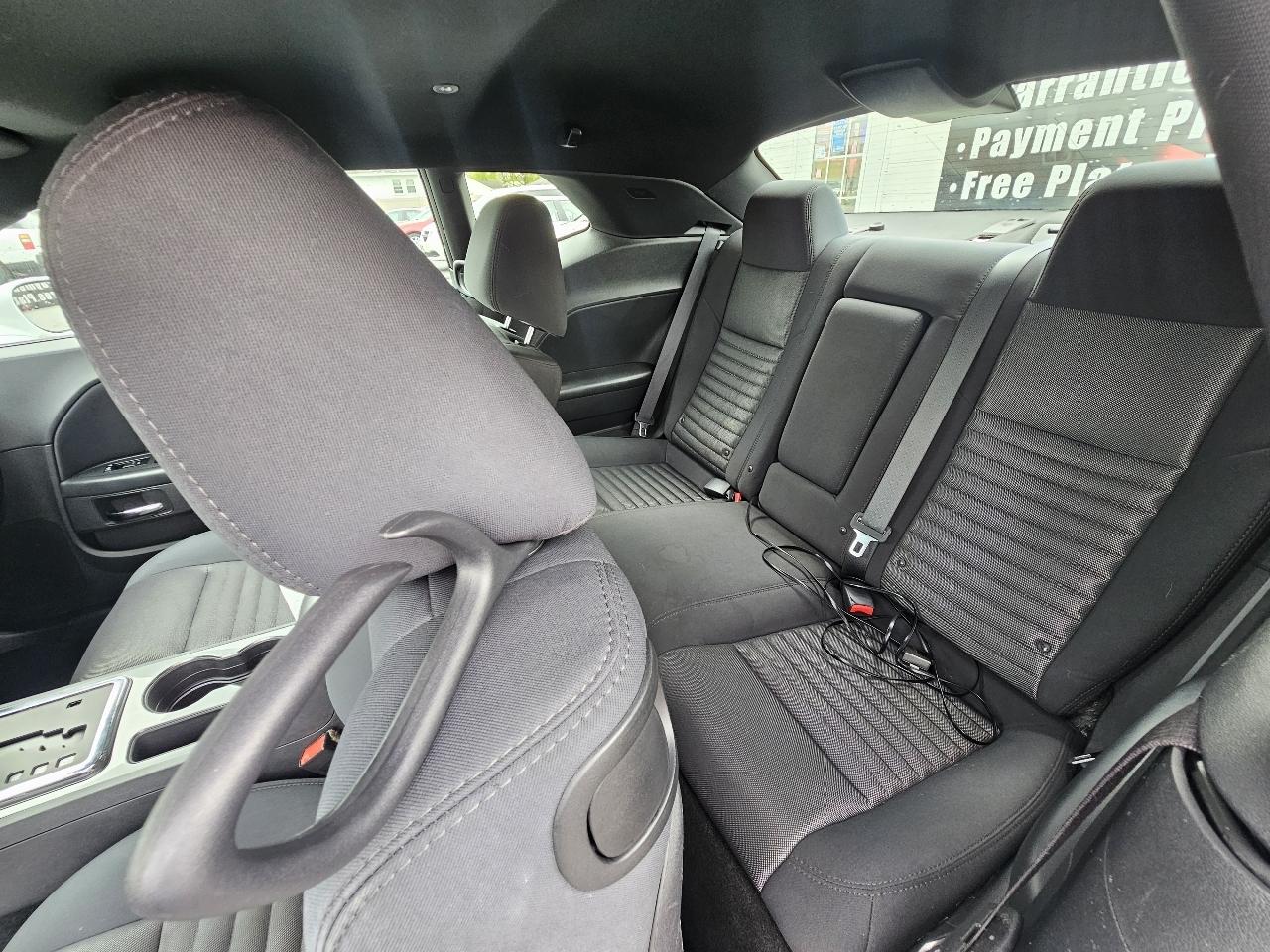 Dodge Challenger SXT 2013