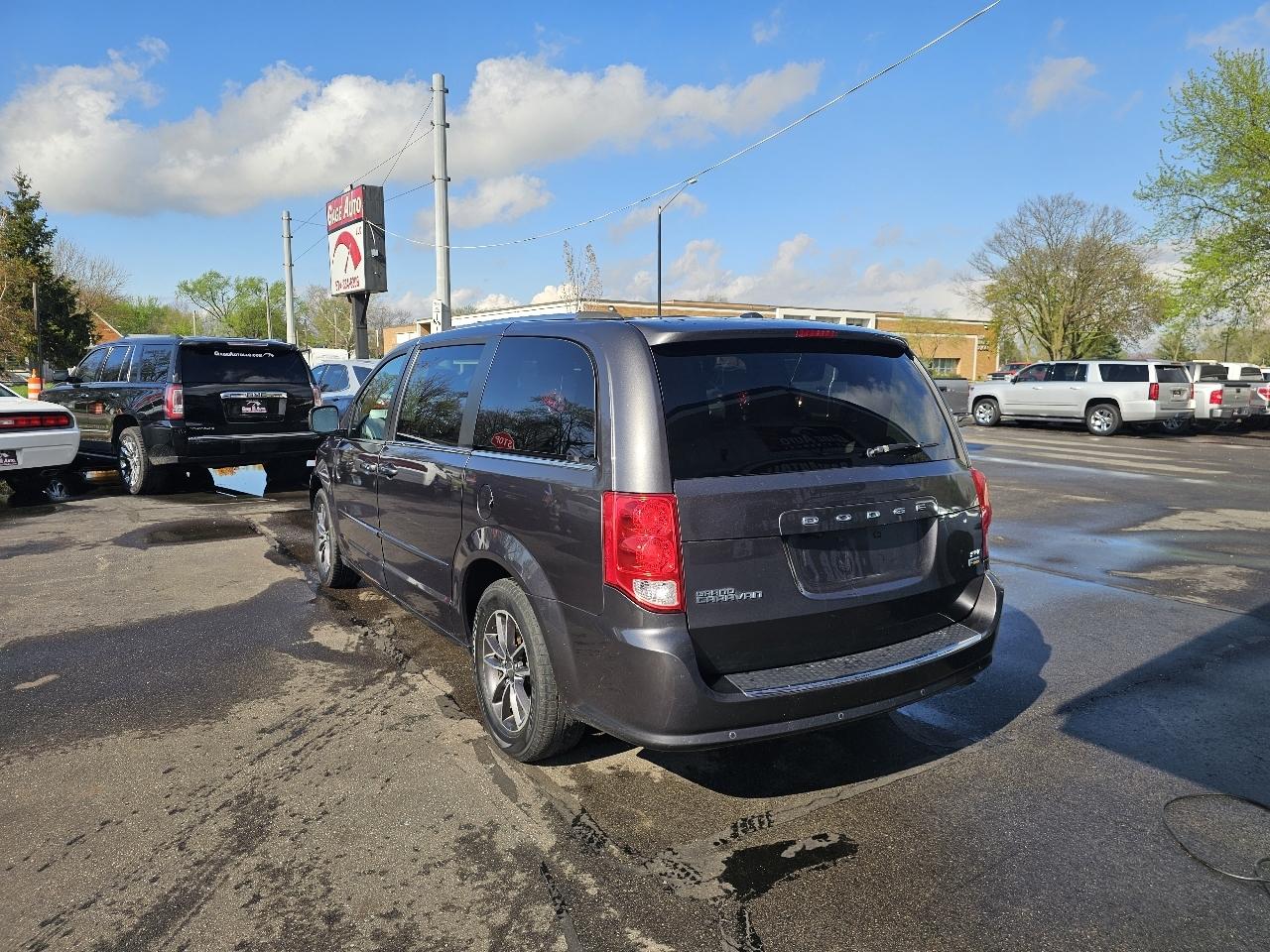 Dodge Grand Caravan SXT 2017