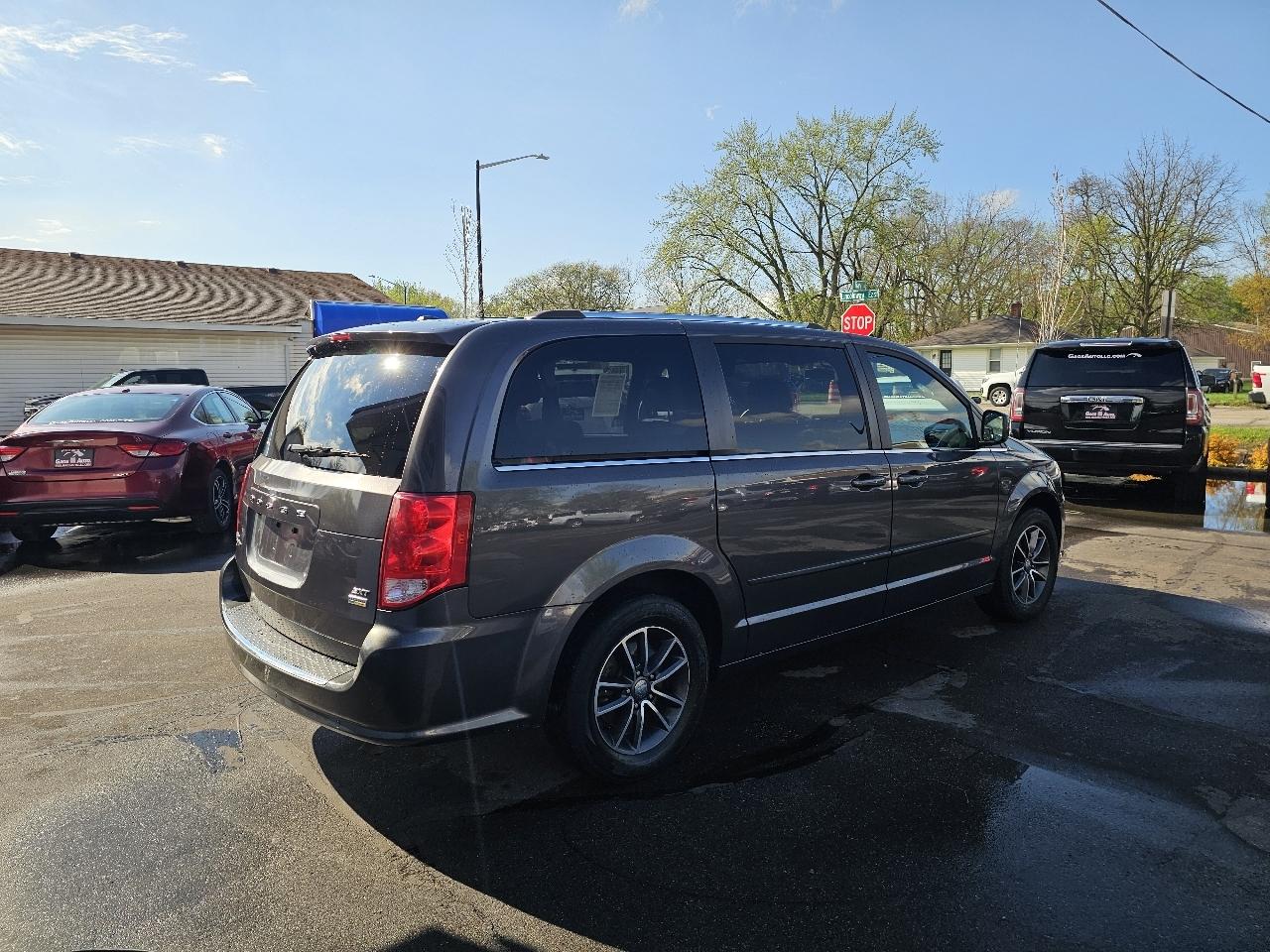 Dodge Grand Caravan SXT 2017