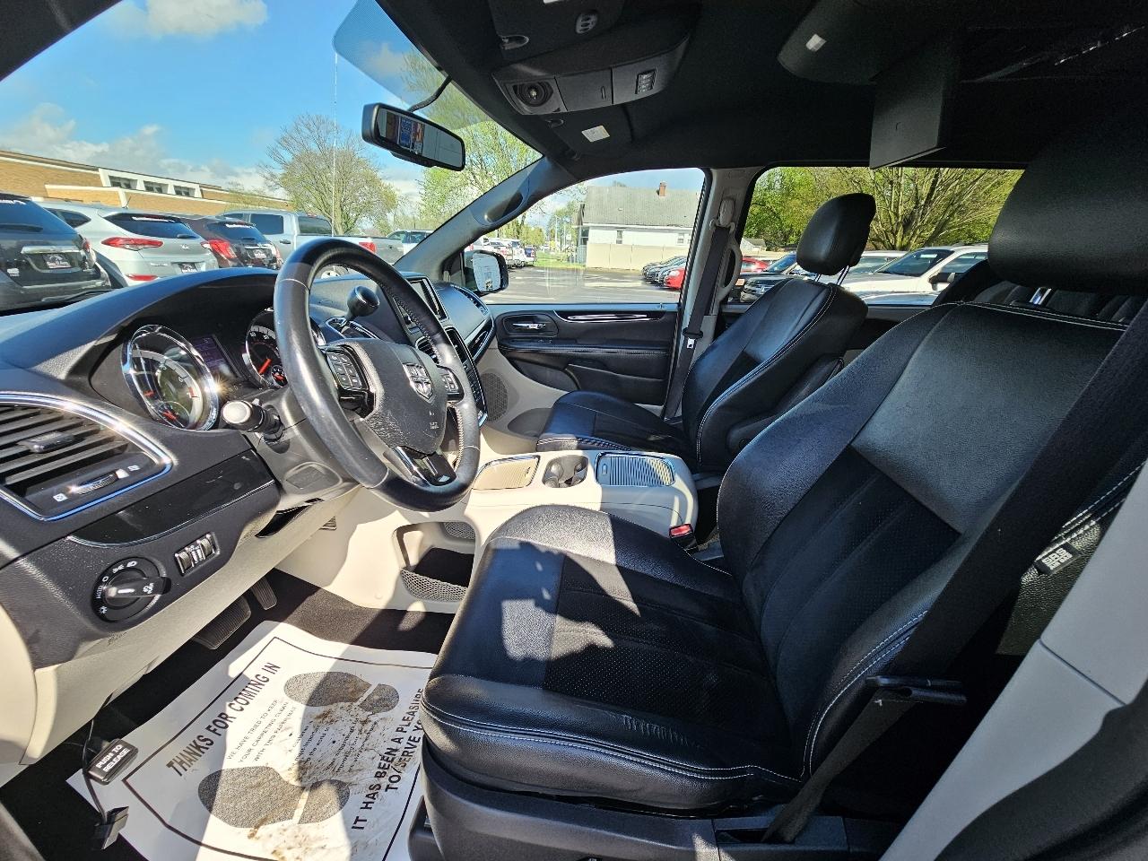 Dodge Grand Caravan SXT 2017