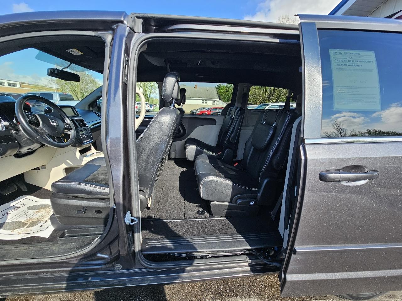 Dodge Grand Caravan SXT 2017