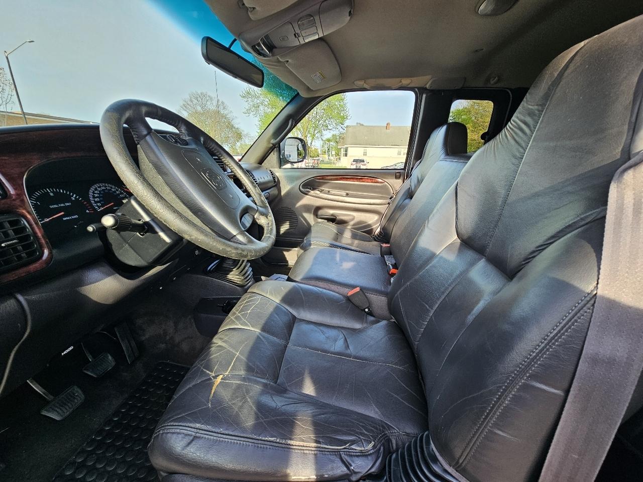 Dodge Ram 2500 Quad Cab Short Bed 2WD 1999