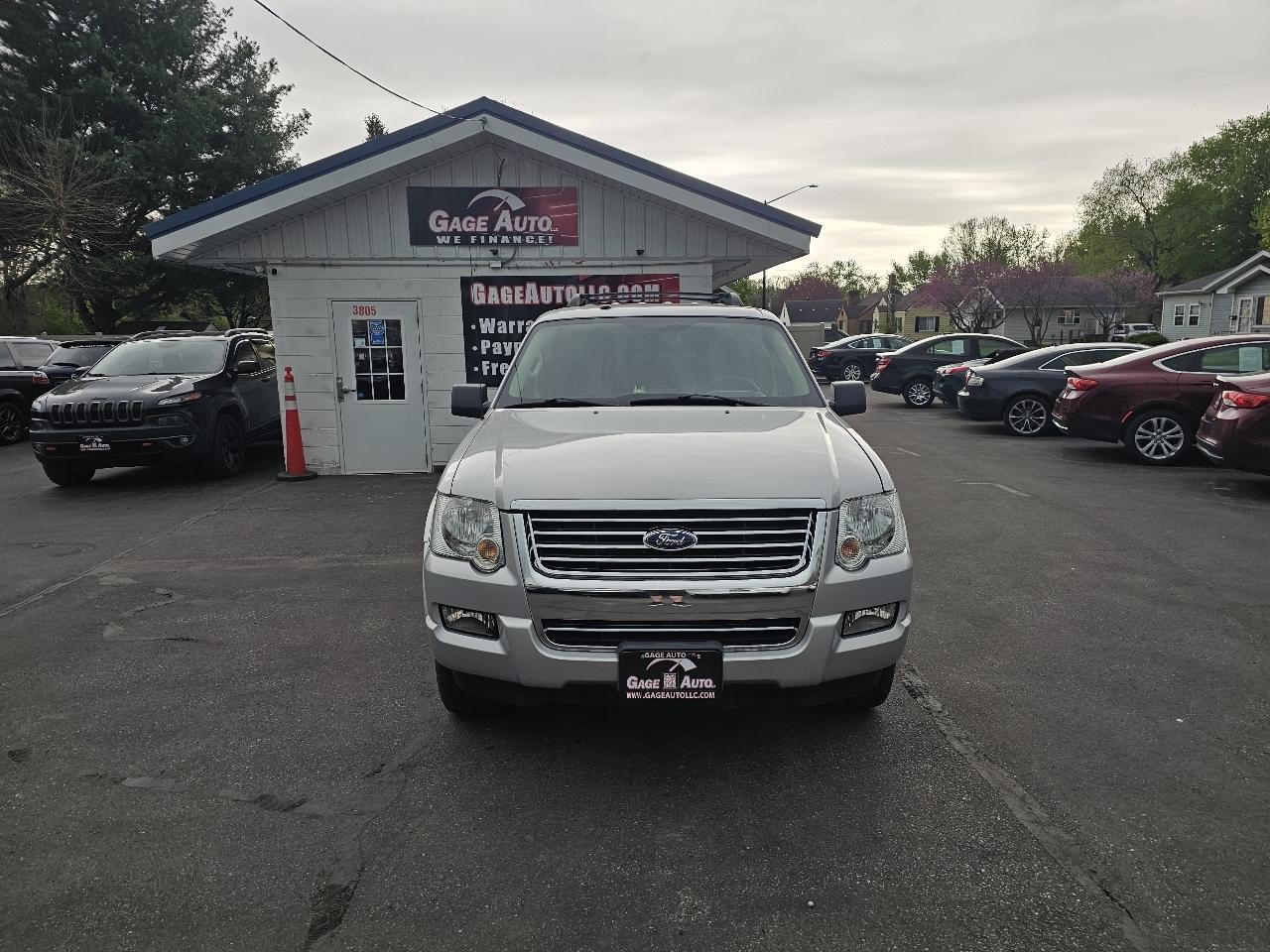 Ford Explorer XLT 4.0L 4WD 2010