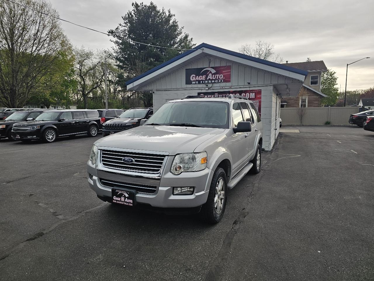Ford Explorer XLT 4.0L 4WD 2010