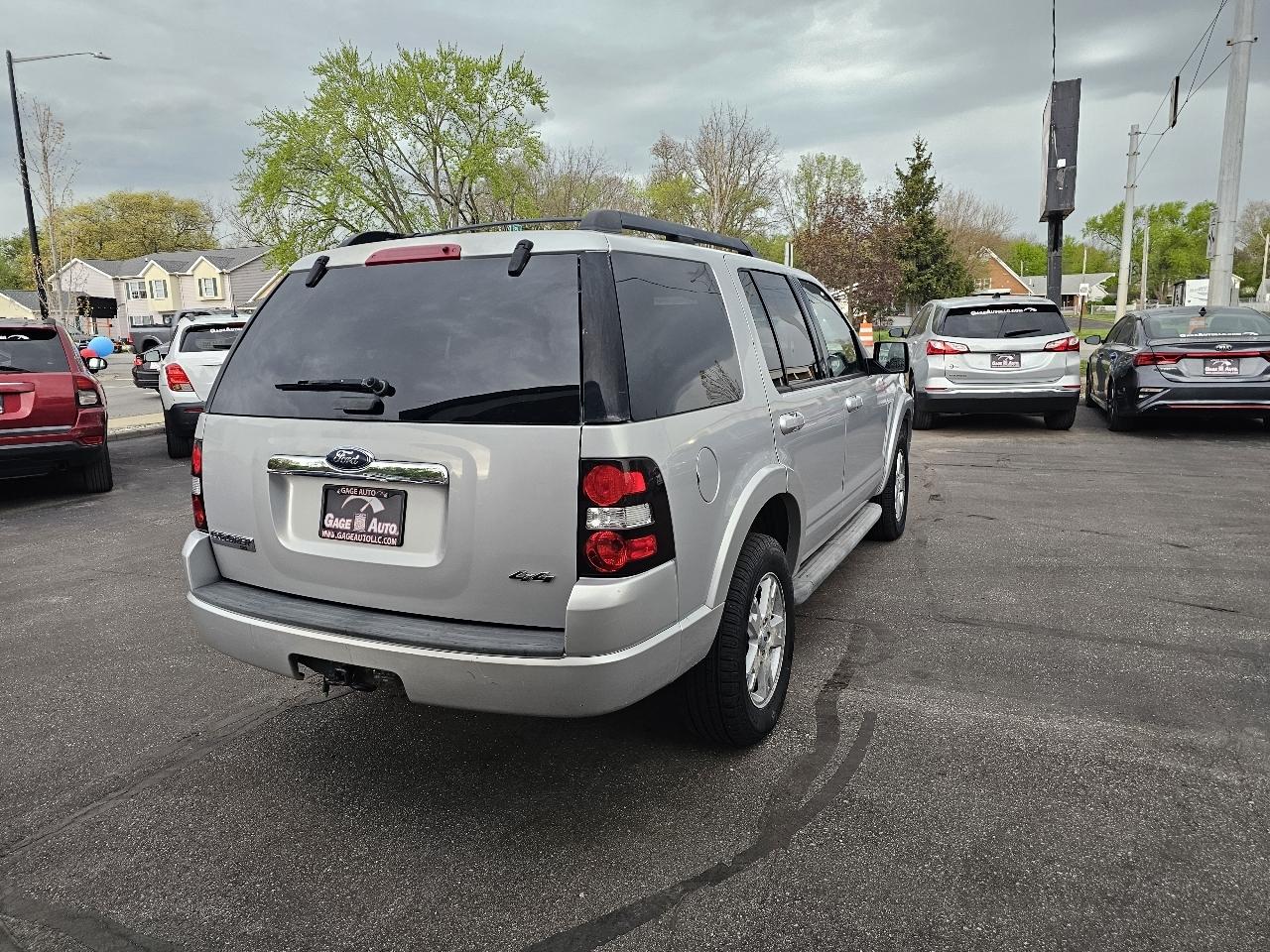 Ford Explorer XLT 4.0L 4WD 2010