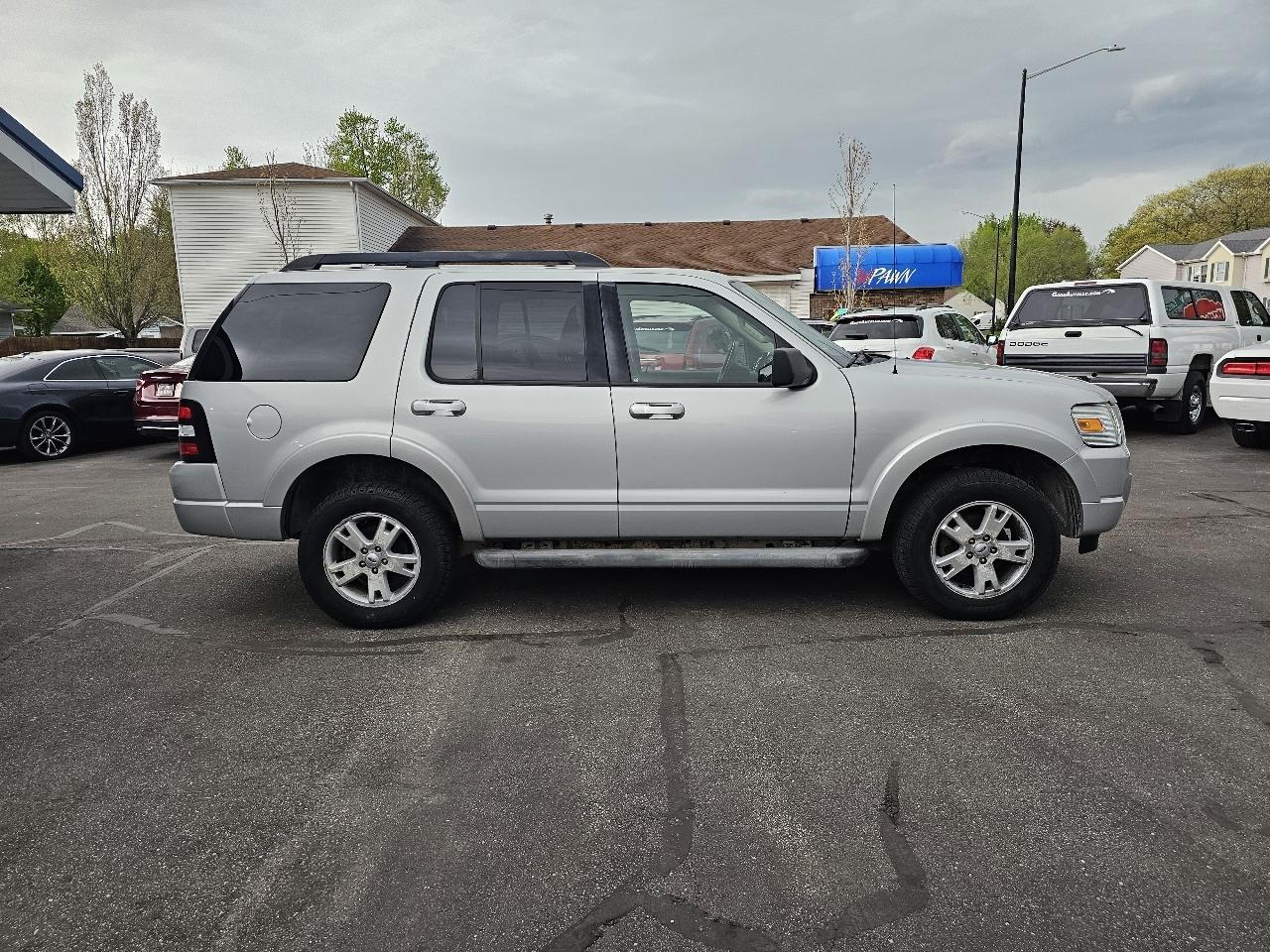 Ford Explorer XLT 4.0L 4WD 2010