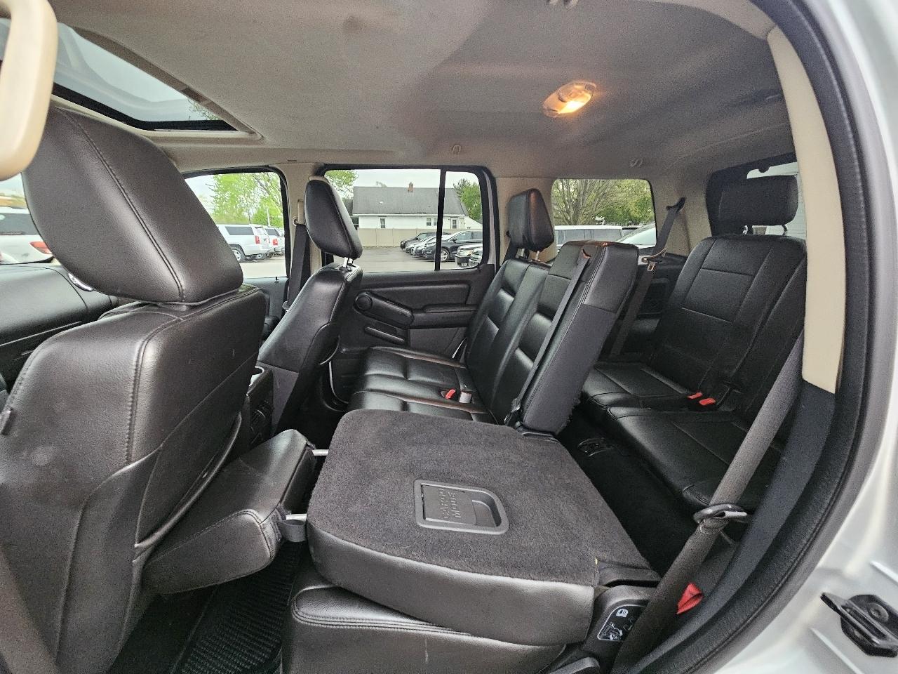 Ford Explorer XLT 4.0L 4WD 2010