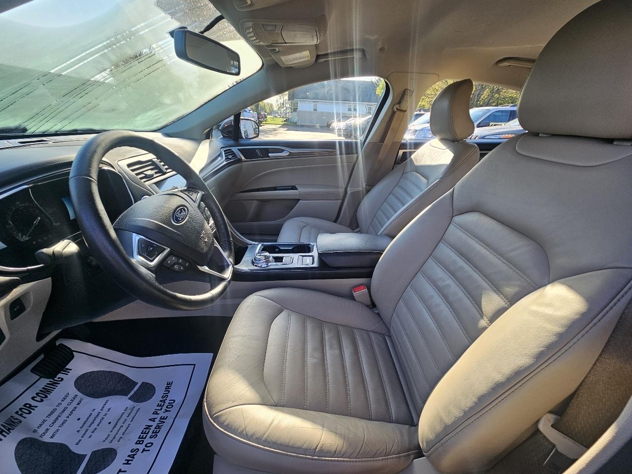 Ford Fusion Hybrid SE 2018