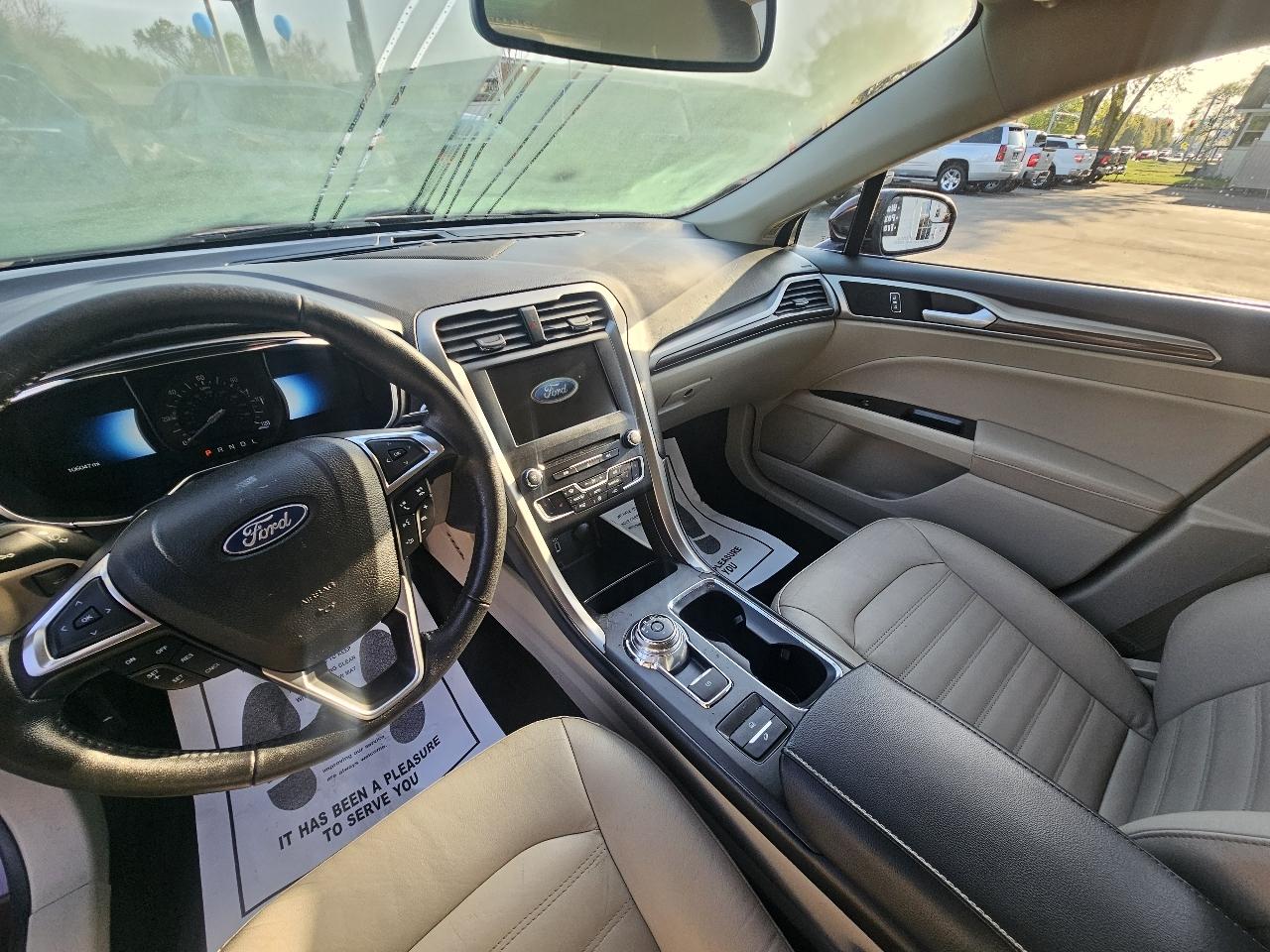 Ford Fusion Hybrid SE 2018