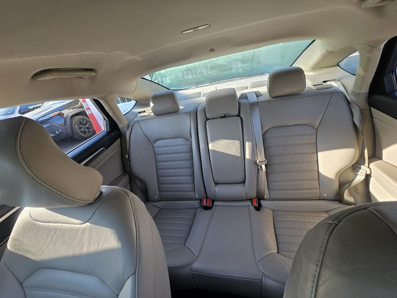 Ford Fusion Hybrid SE 2018
