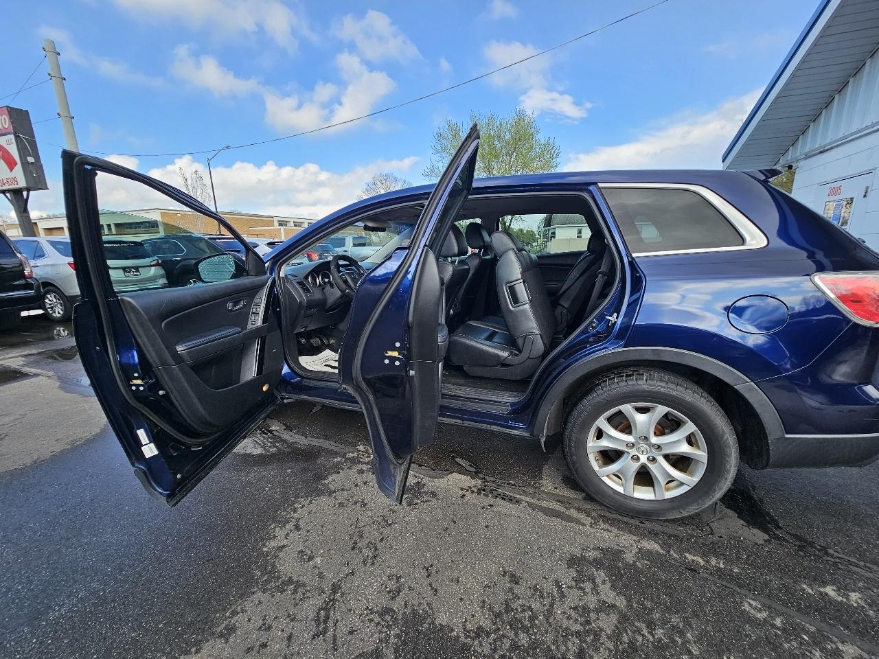 Mazda CX-9 Touring 2011