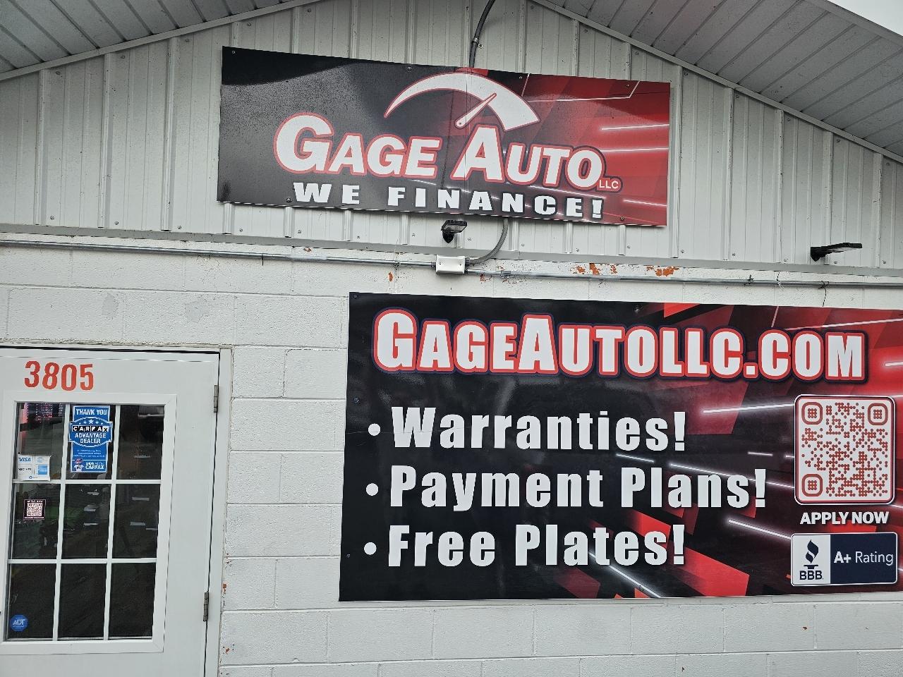 Toyota Tundra Tundra-Grade CrewMax 5.7L 4WD 2011