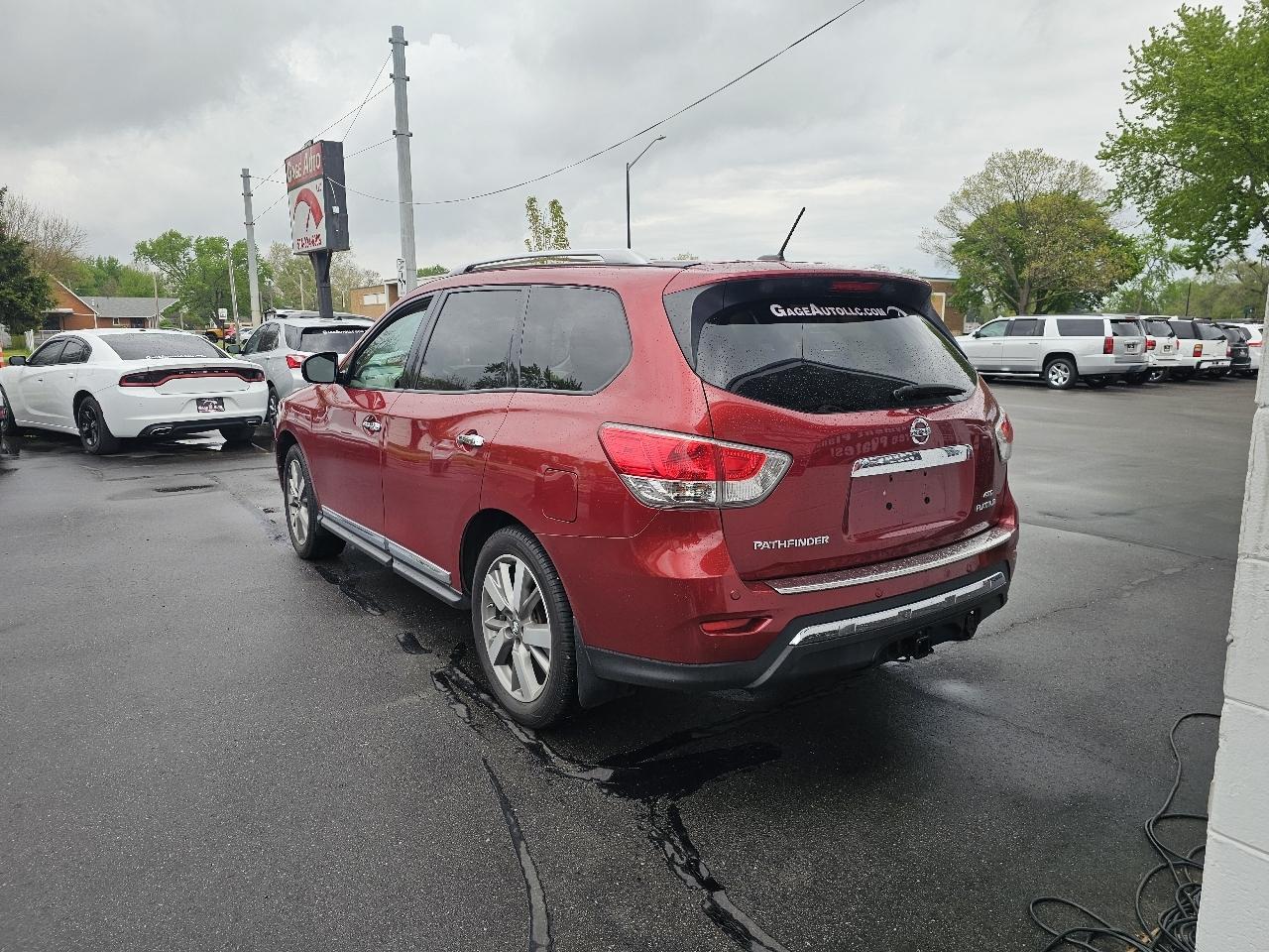 Nissan Pathfinder S 4WD 2014