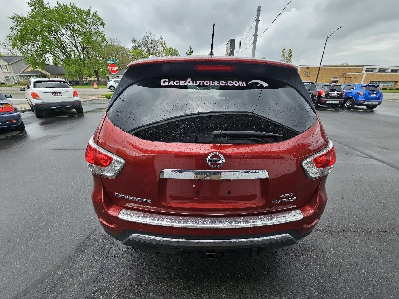Nissan Pathfinder S 4WD 2014