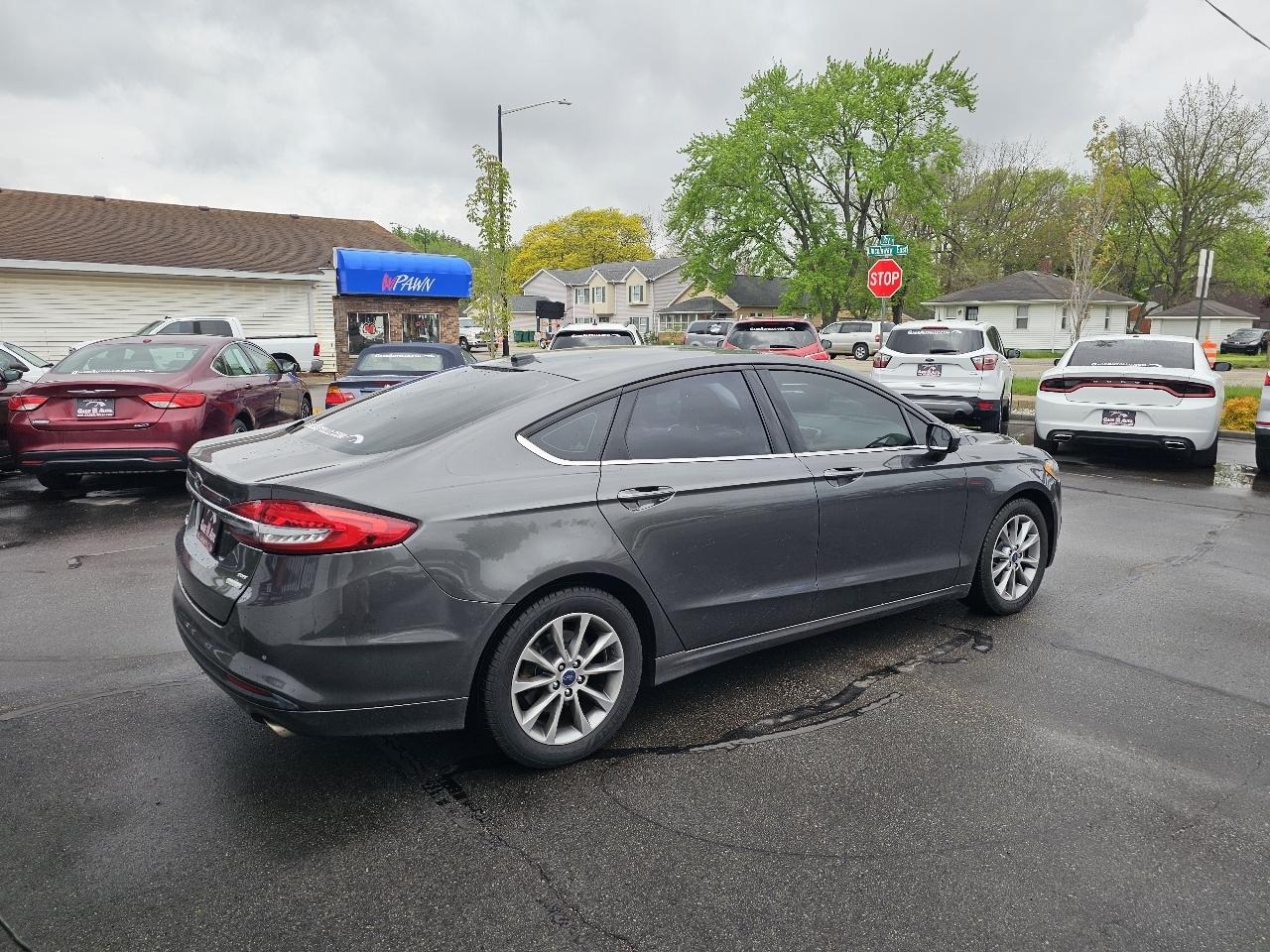 Ford Fusion SE 2017