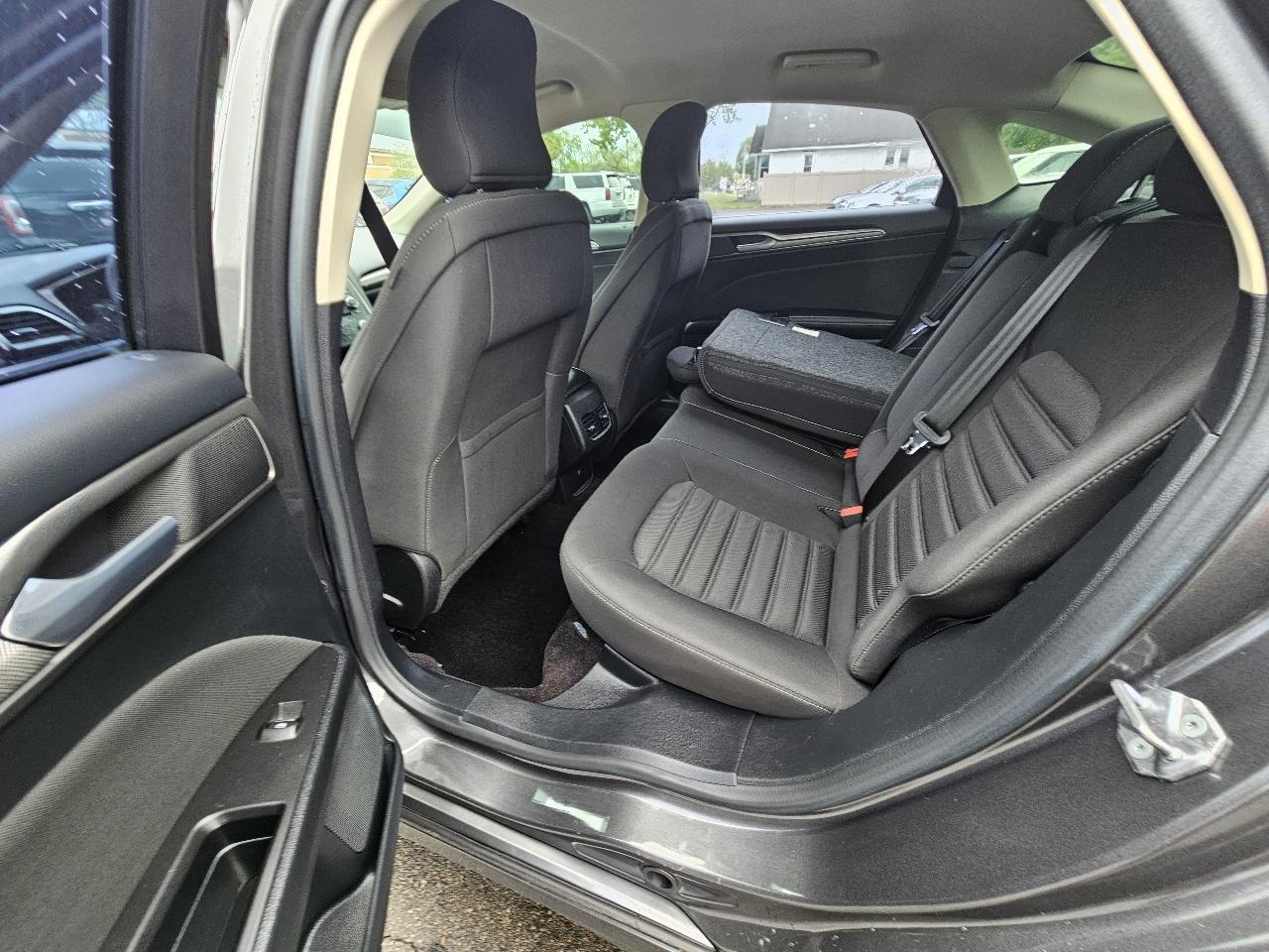 Ford Fusion SE 2017