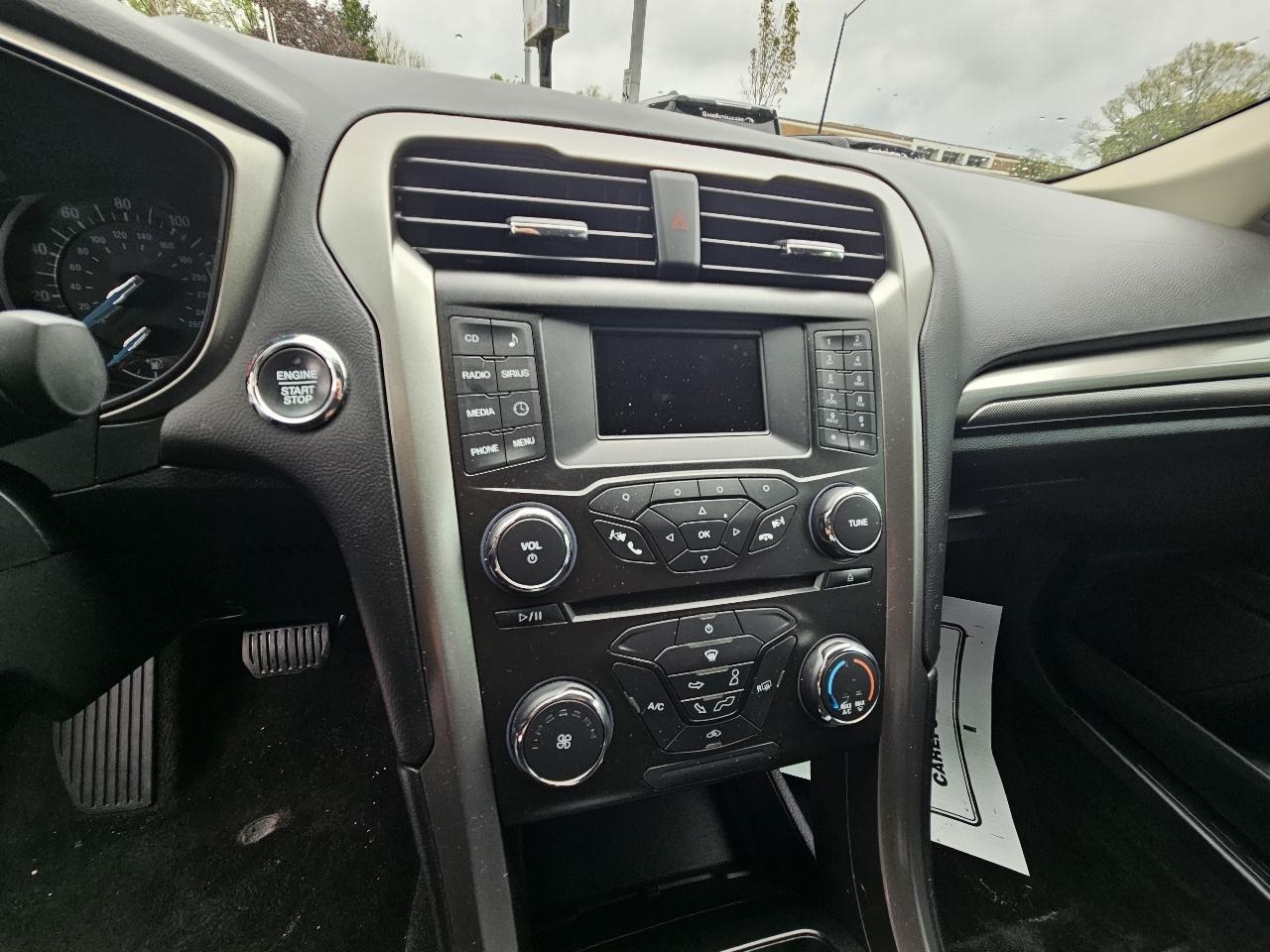 Ford Fusion SE 2017