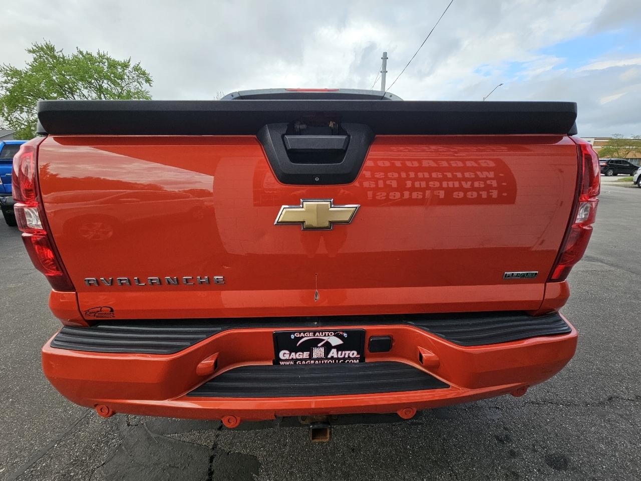 Chevrolet Avalanche LTZ 4WD 2011