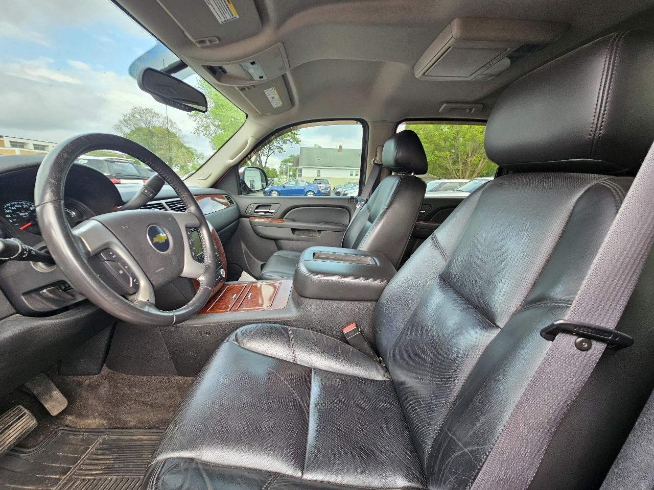 Chevrolet Avalanche LTZ 4WD 2011