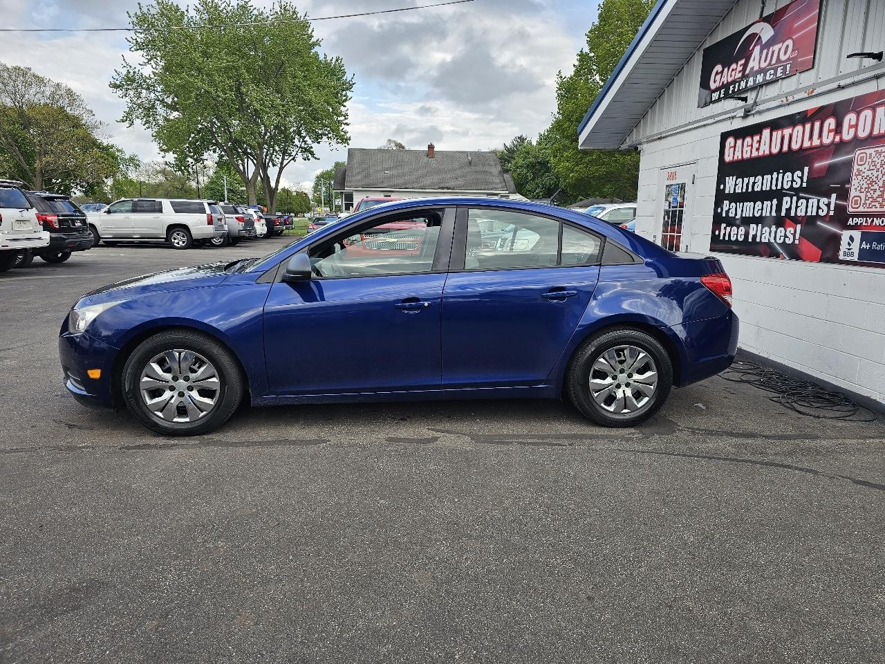Chevrolet Cruze LS Auto 2013