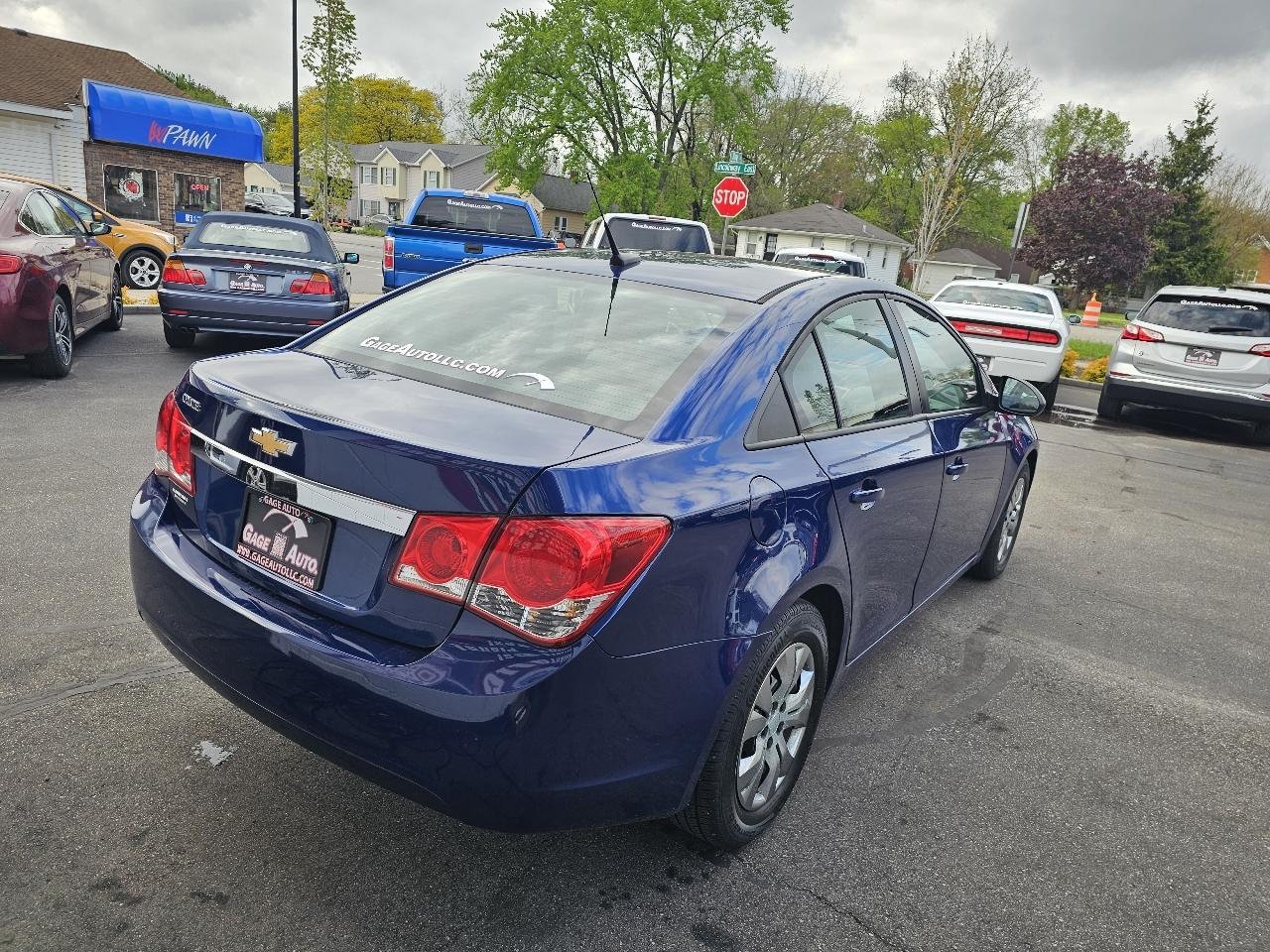 Chevrolet Cruze LS Auto 2013