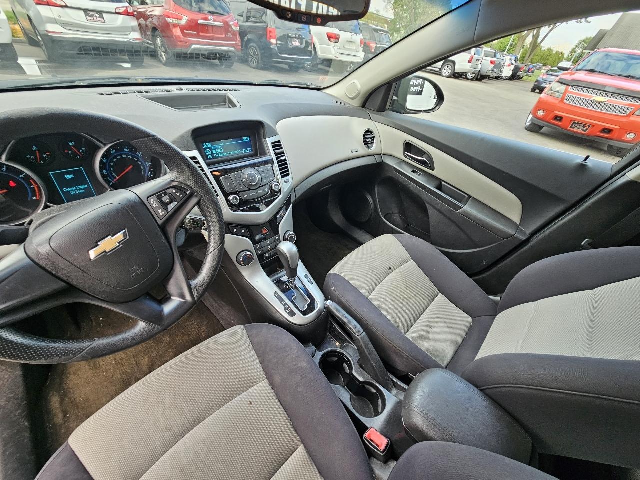 Chevrolet Cruze LS Auto 2013