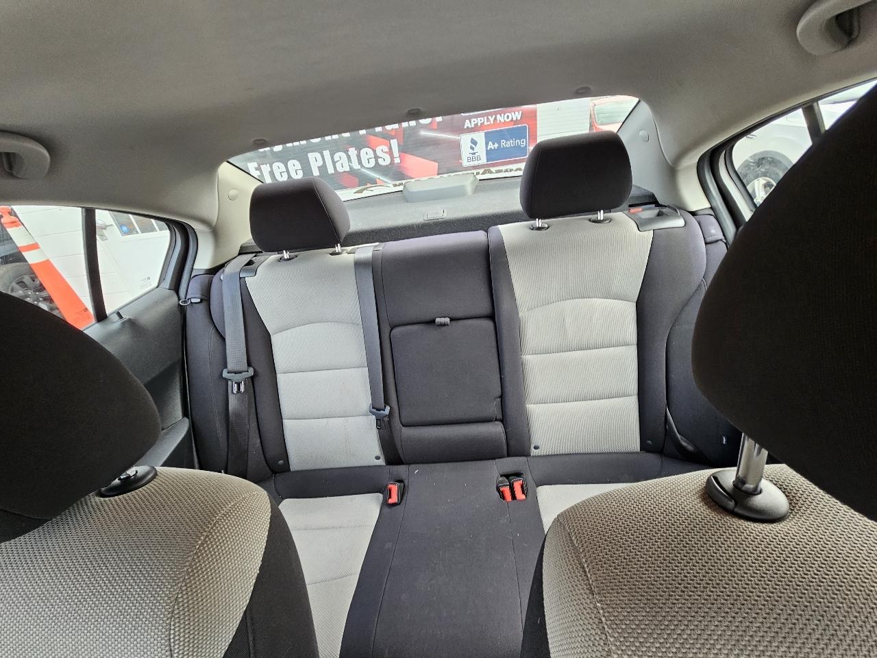Chevrolet Cruze LS Auto 2013