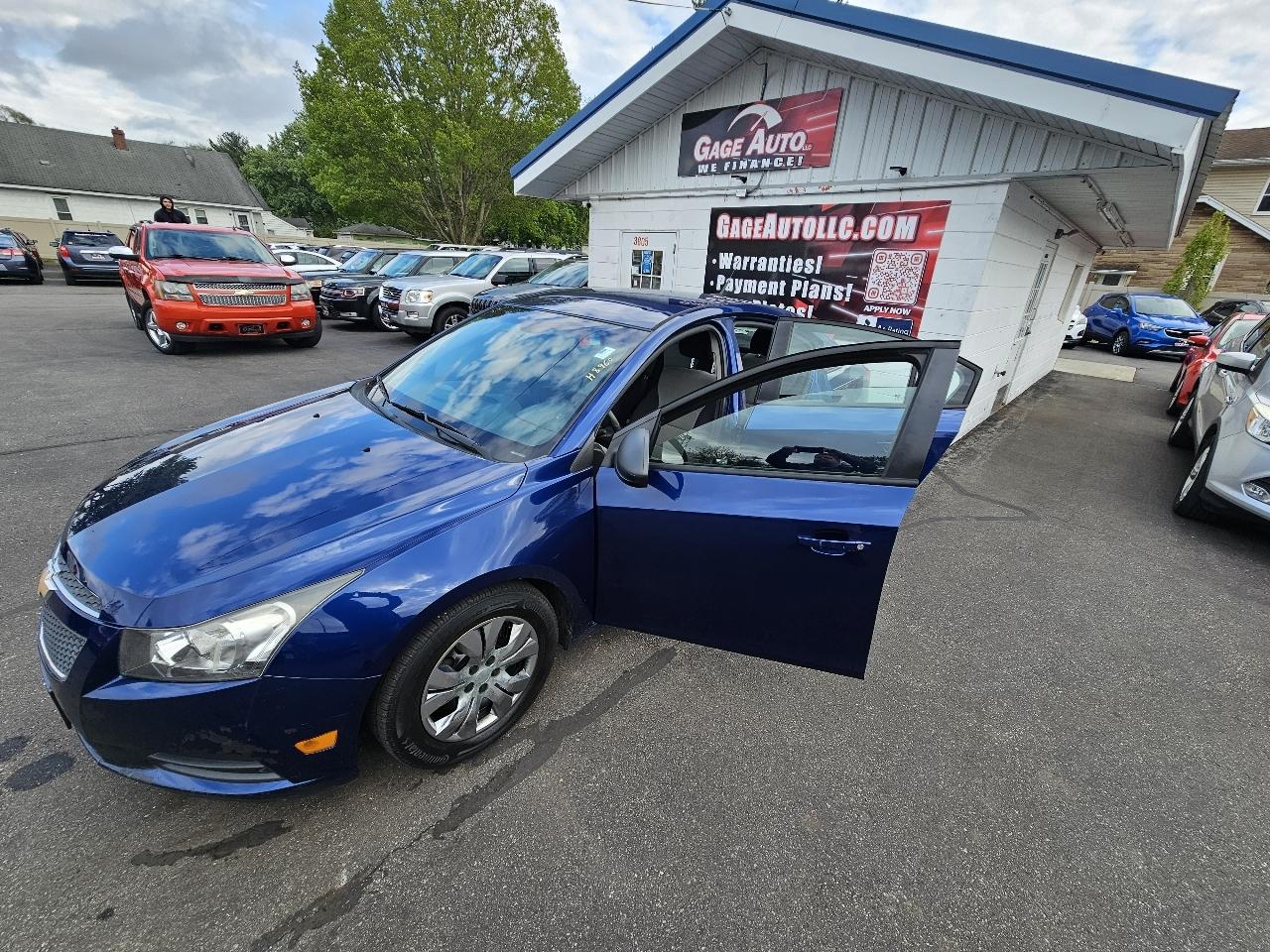 Chevrolet Cruze LS Auto 2013