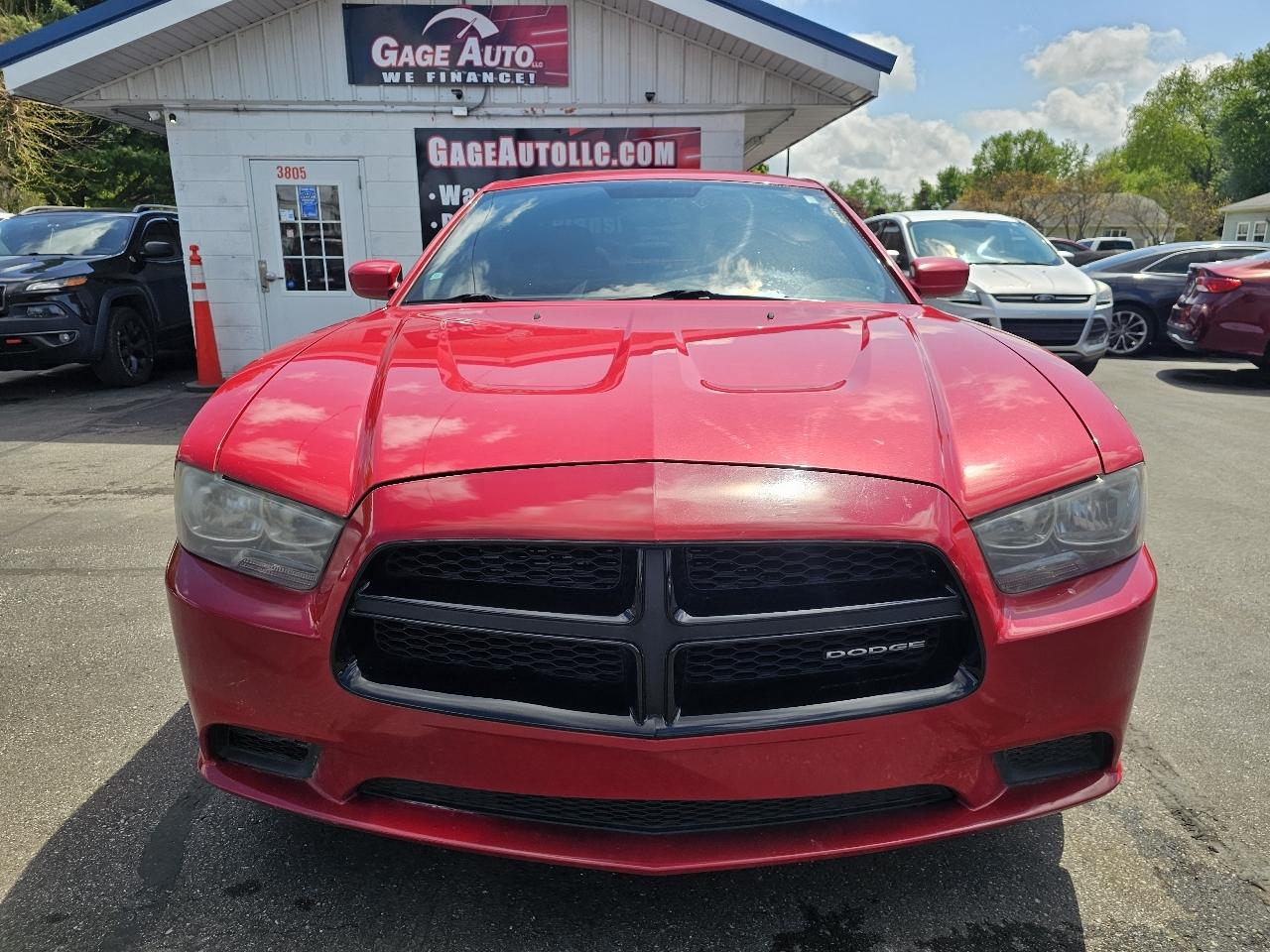 Dodge Charger SE 2011