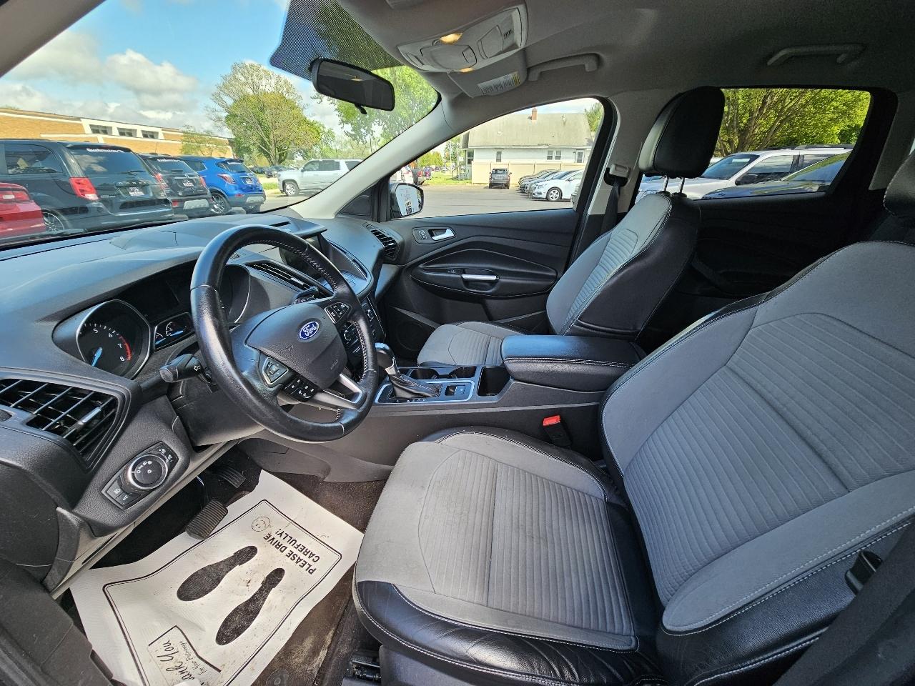 Ford Escape SE FWD 2017