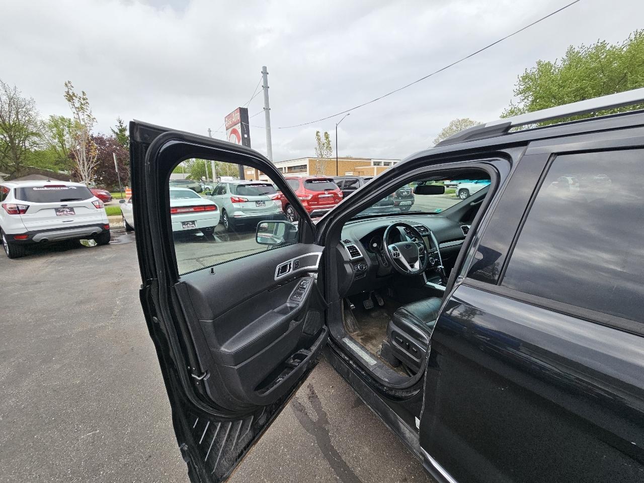 Ford Explorer Limited 4WD 2013