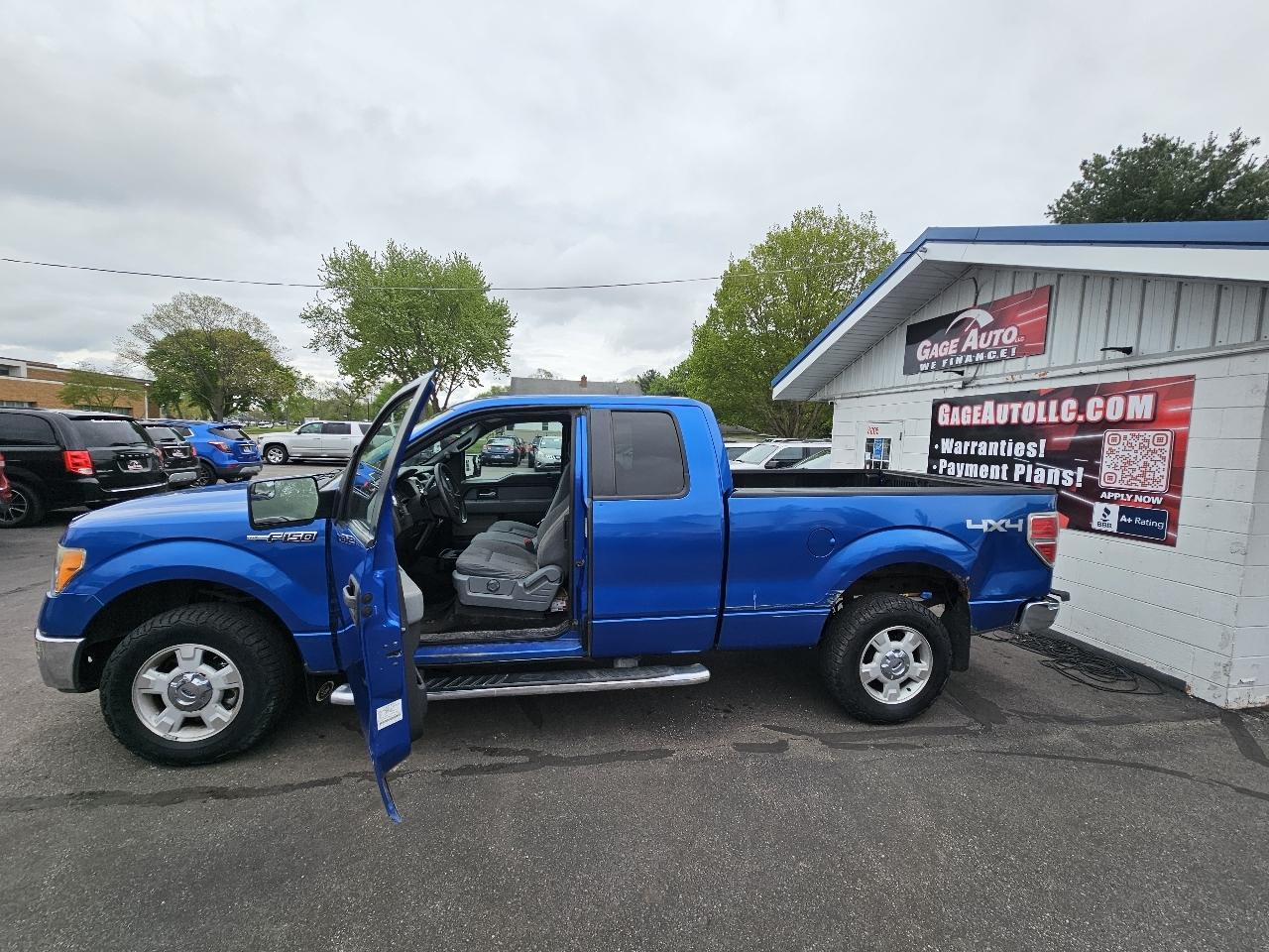 Ford F-150 XL SuperCab 8-ft. Bed 4WD 2012