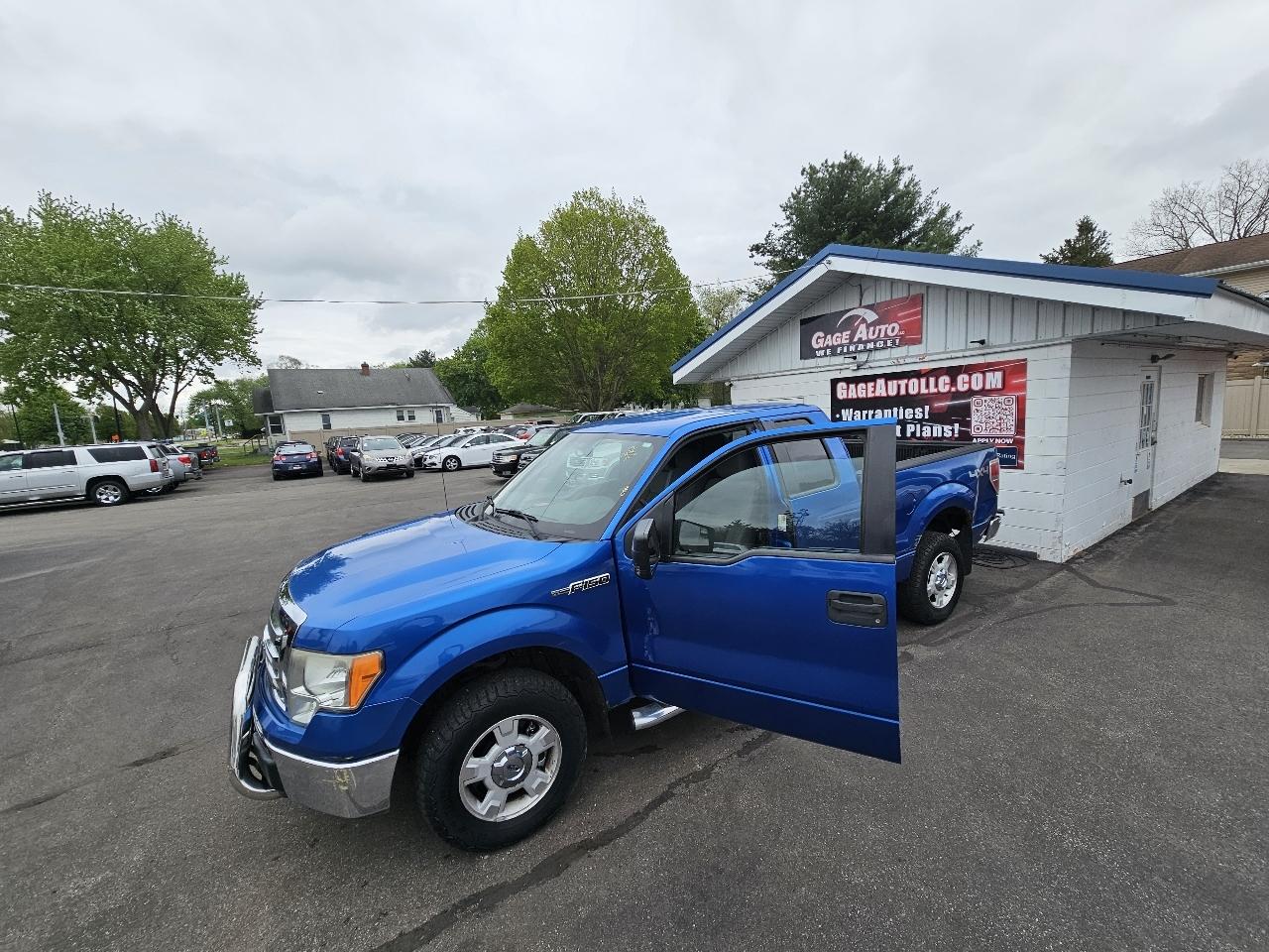 Ford F-150 XL SuperCab 8-ft. Bed 4WD 2012