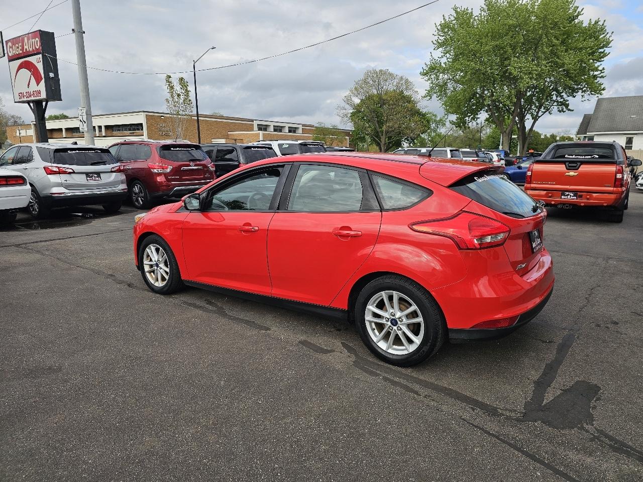 Ford Focus SE Hatch 2015