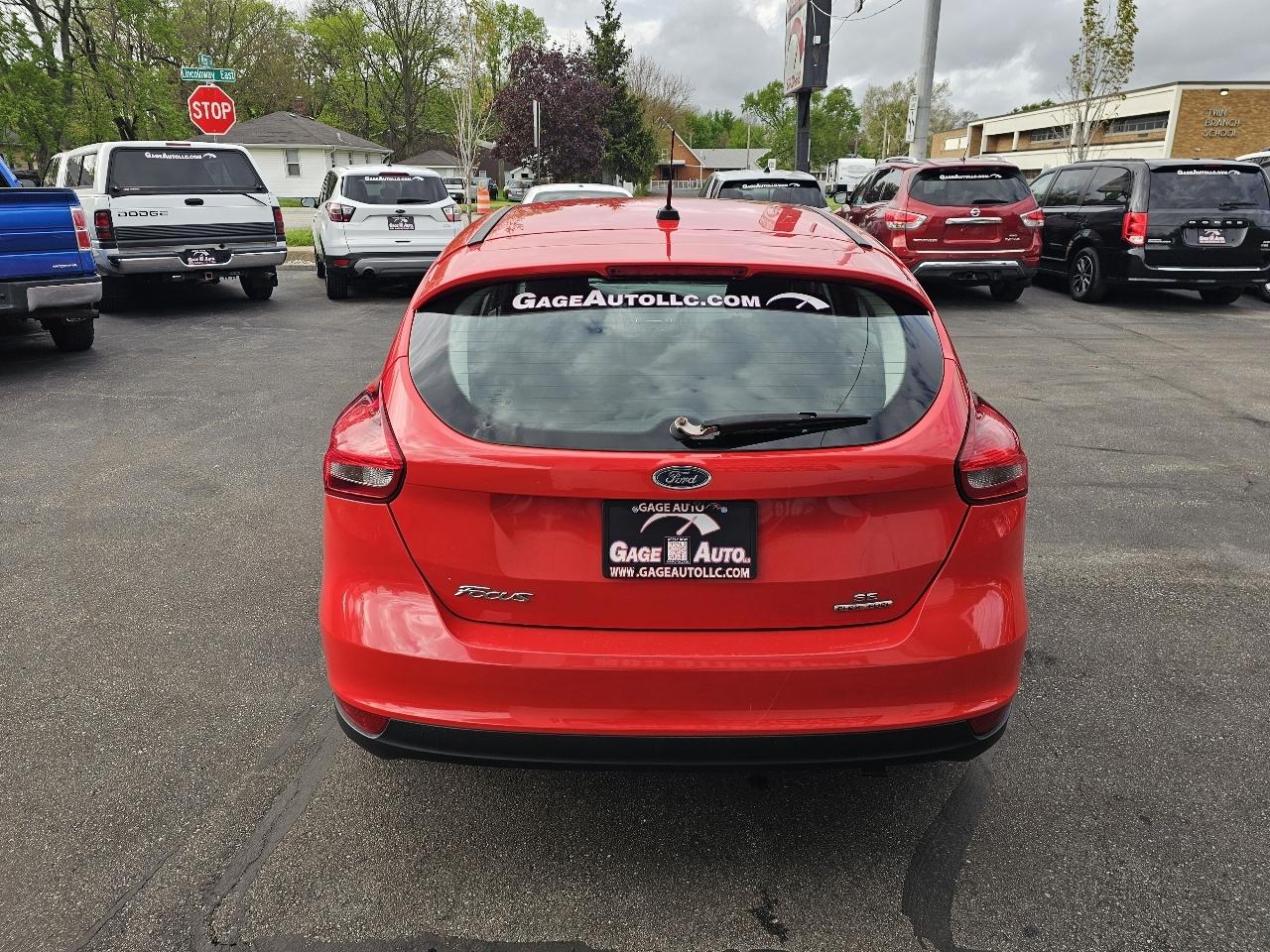 Ford Focus SE Hatch 2015