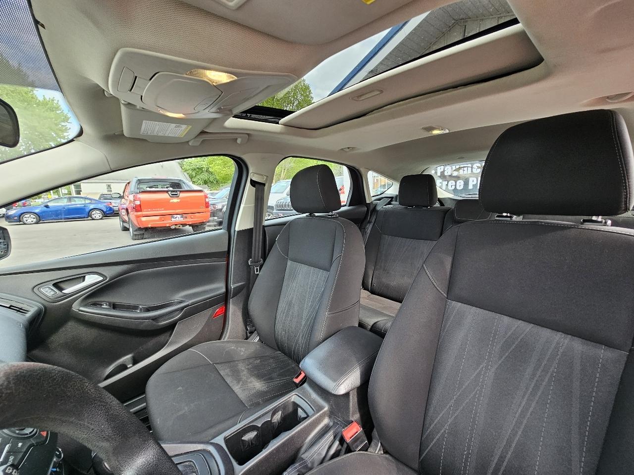 Ford Focus SE Hatch 2015