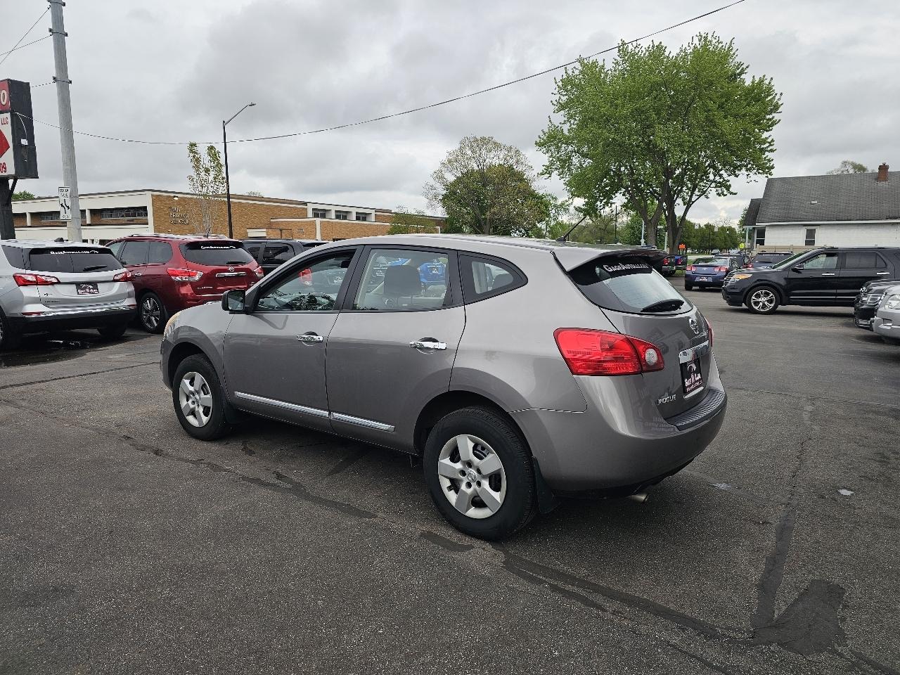 Nissan Rogue S AWD 2013