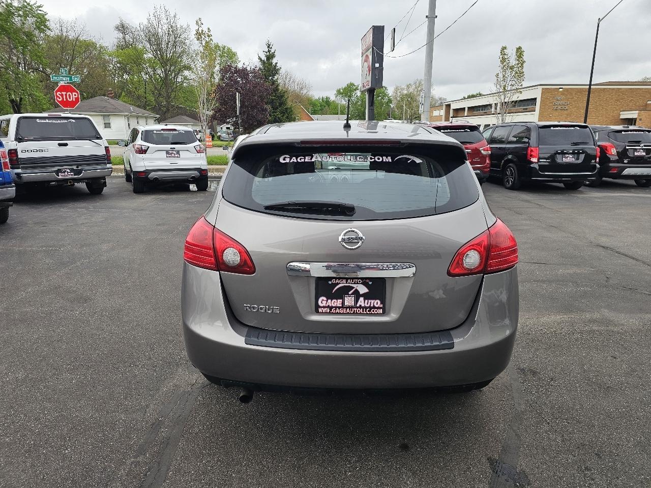 Nissan Rogue S AWD 2013