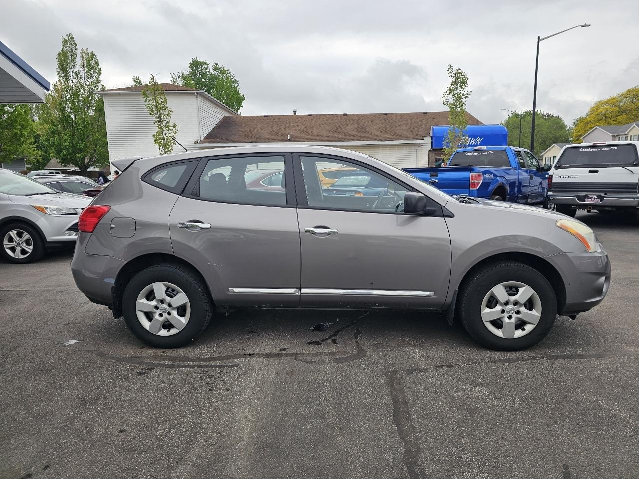 Nissan Rogue S AWD 2013