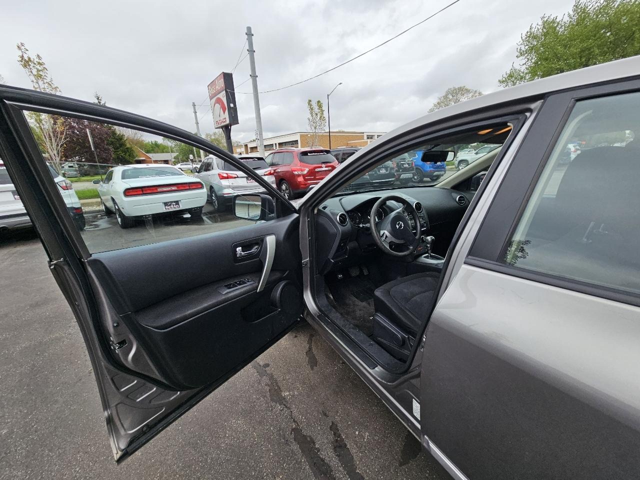 Nissan Rogue S AWD 2013