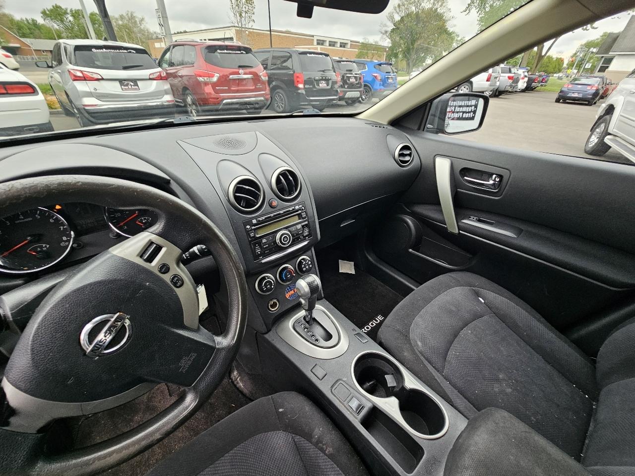 Nissan Rogue S AWD 2013