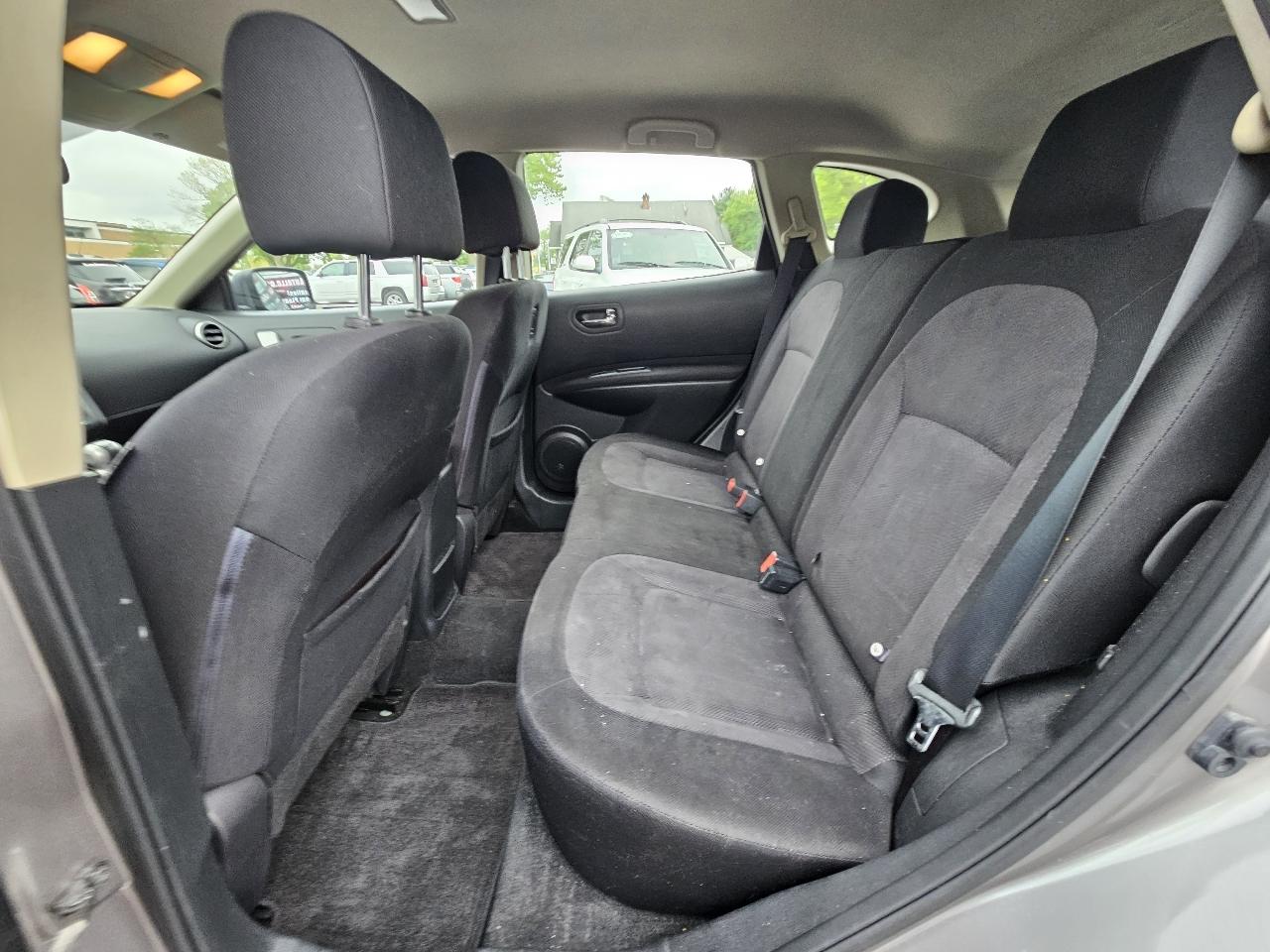 Nissan Rogue S AWD 2013