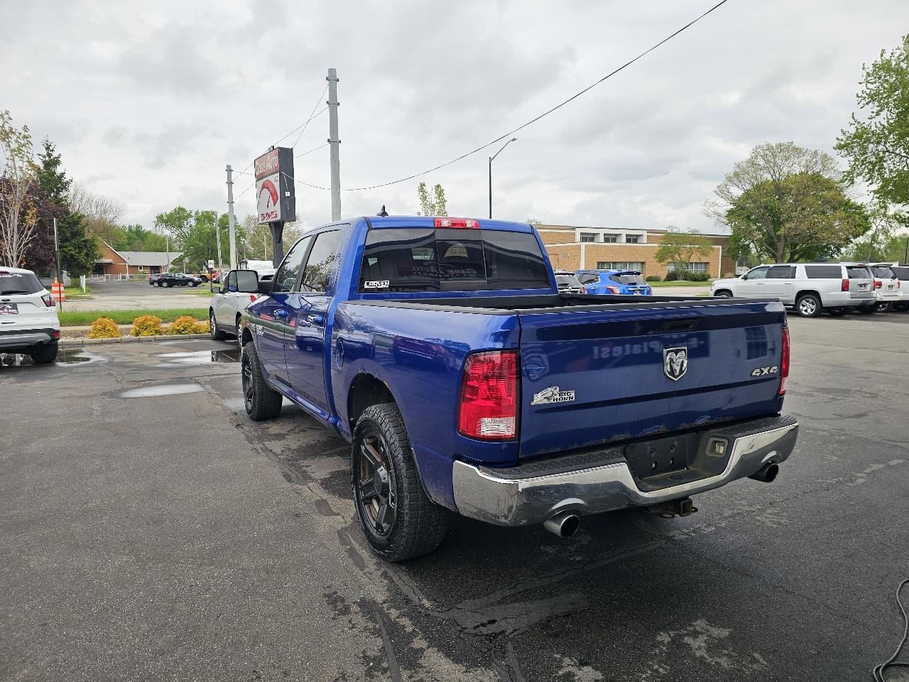 RAM 1500 SLT Crew Cab SWB 4WD 2014