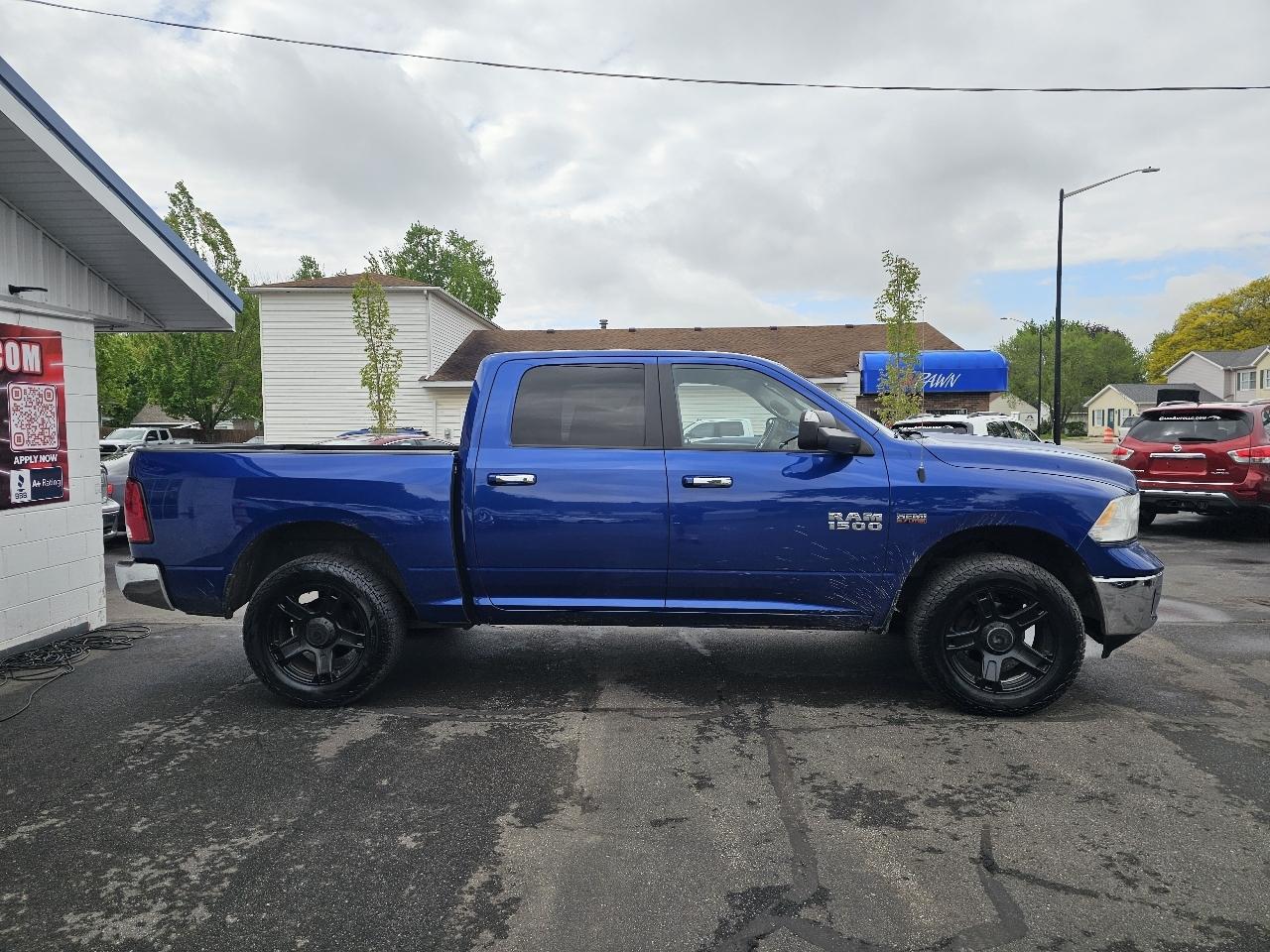RAM 1500 SLT Crew Cab SWB 4WD 2014