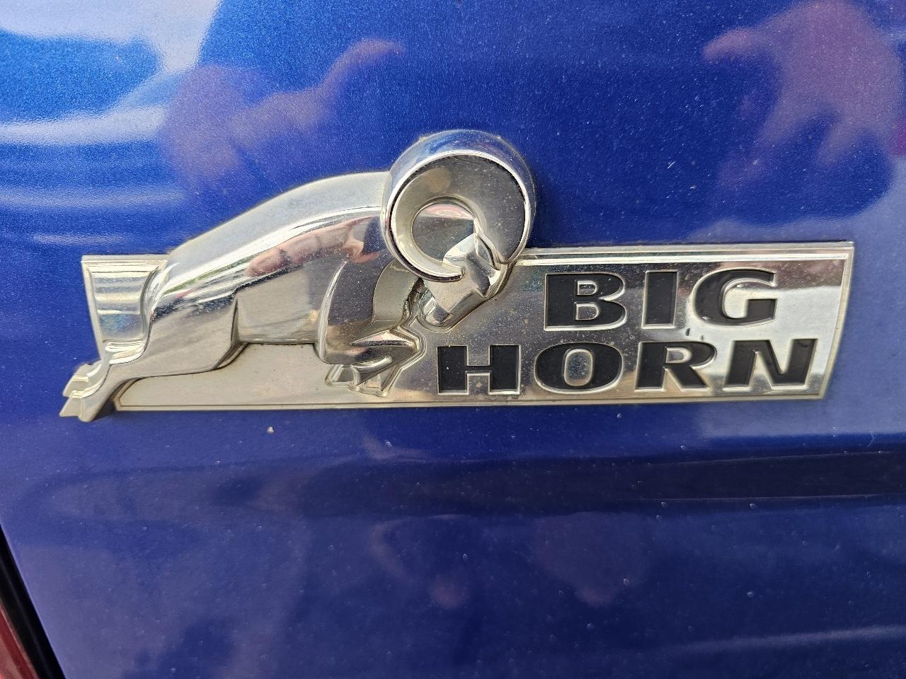 RAM 1500 SLT Crew Cab SWB 4WD 2014
