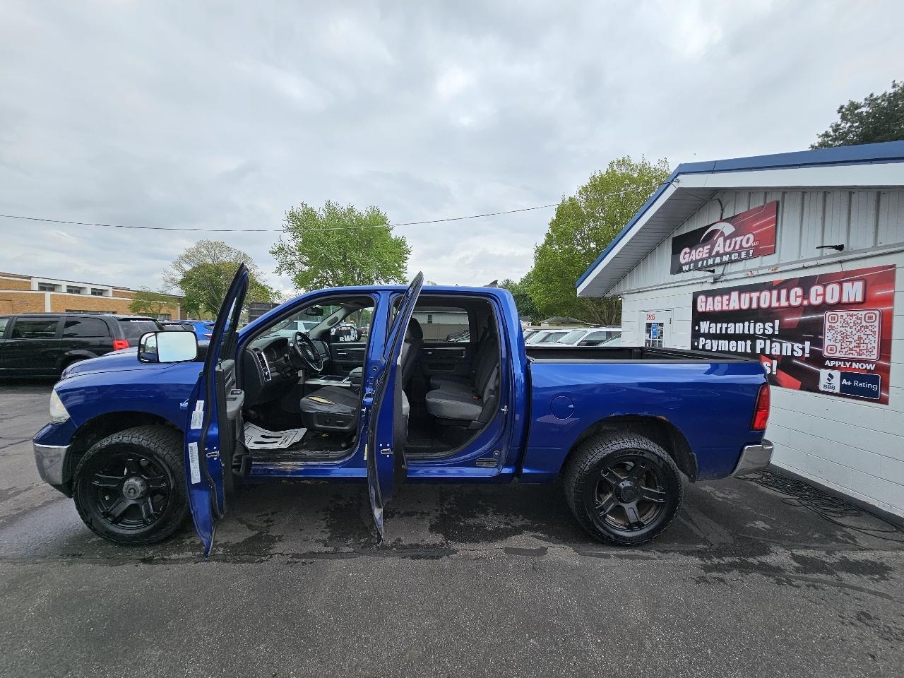 RAM 1500 SLT Crew Cab SWB 4WD 2014