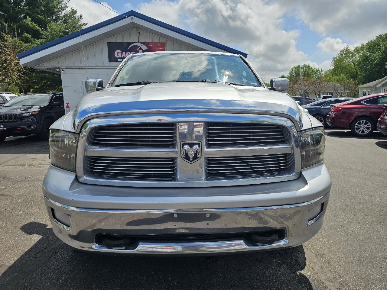 Dodge 1500 SLT Quad Cab 4WD 2011