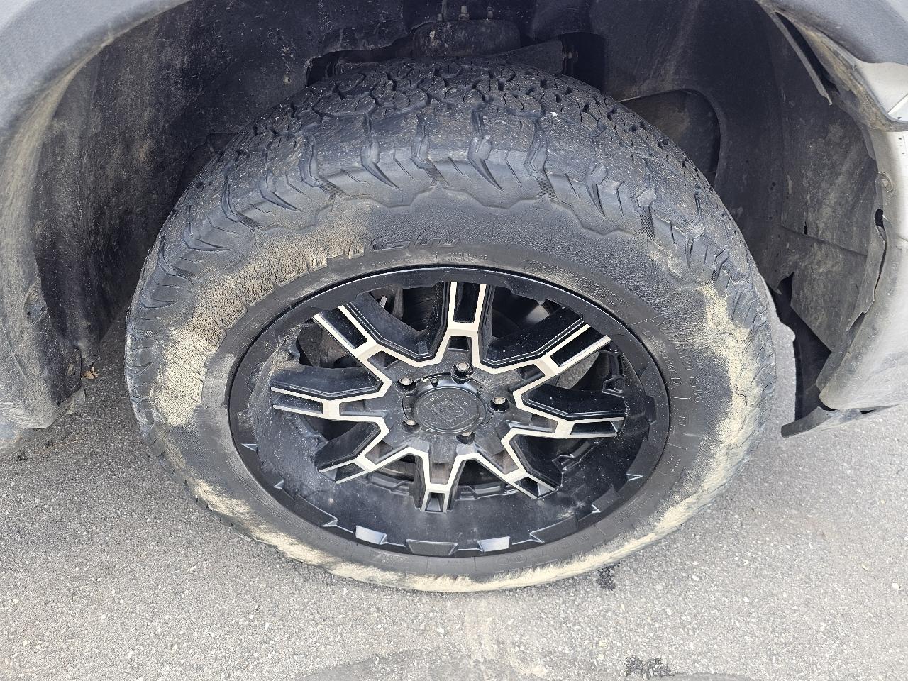 Dodge 1500 SLT Quad Cab 4WD 2011