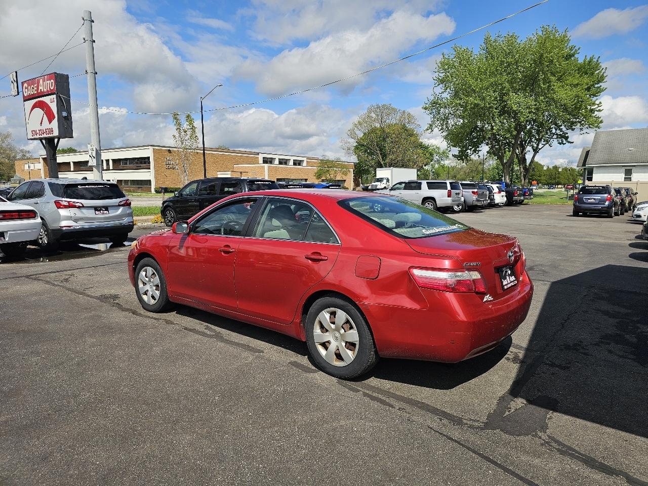 Toyota Camry SE 5-Spd AT 2009