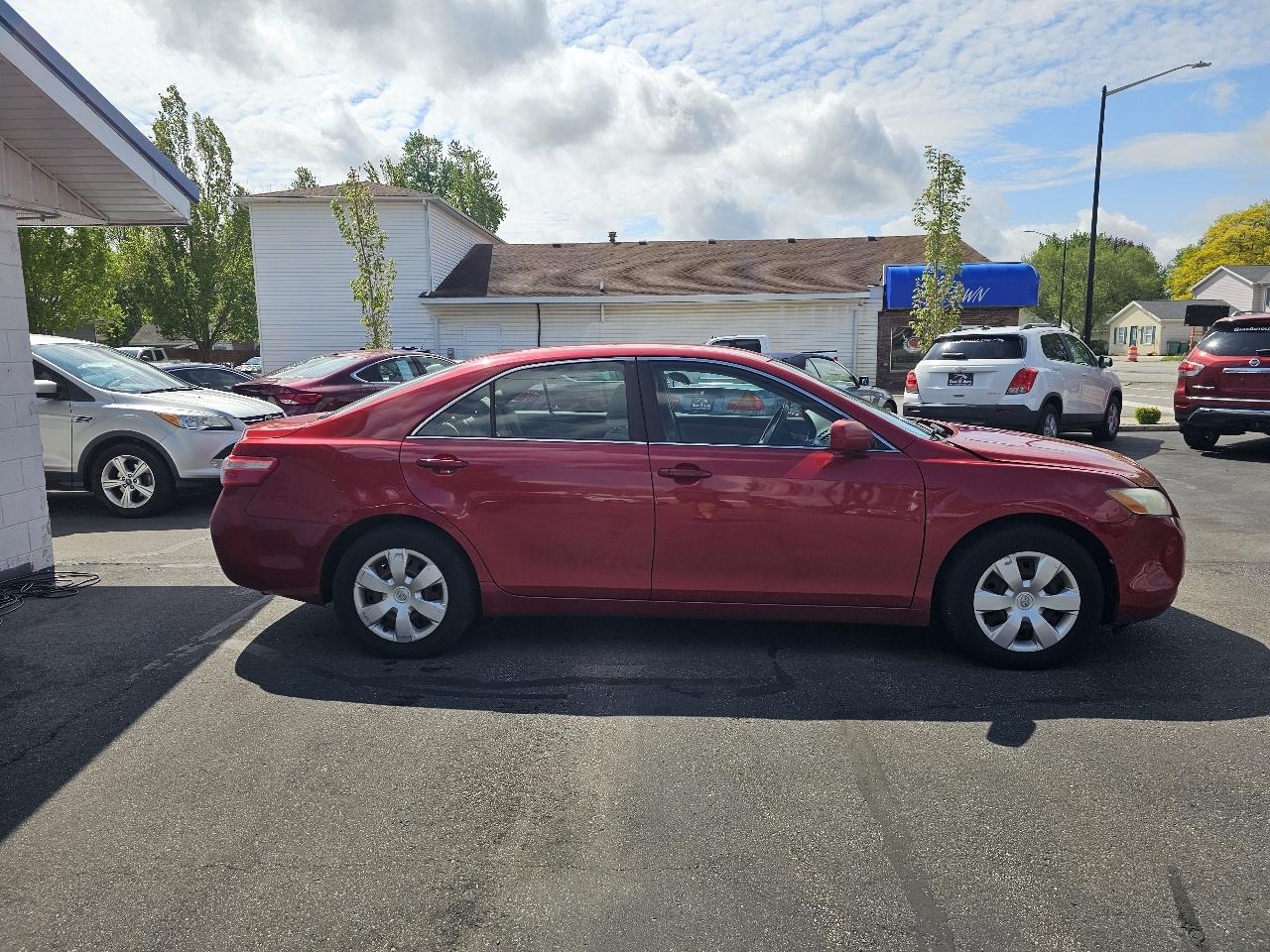 Toyota Camry SE 5-Spd AT 2009